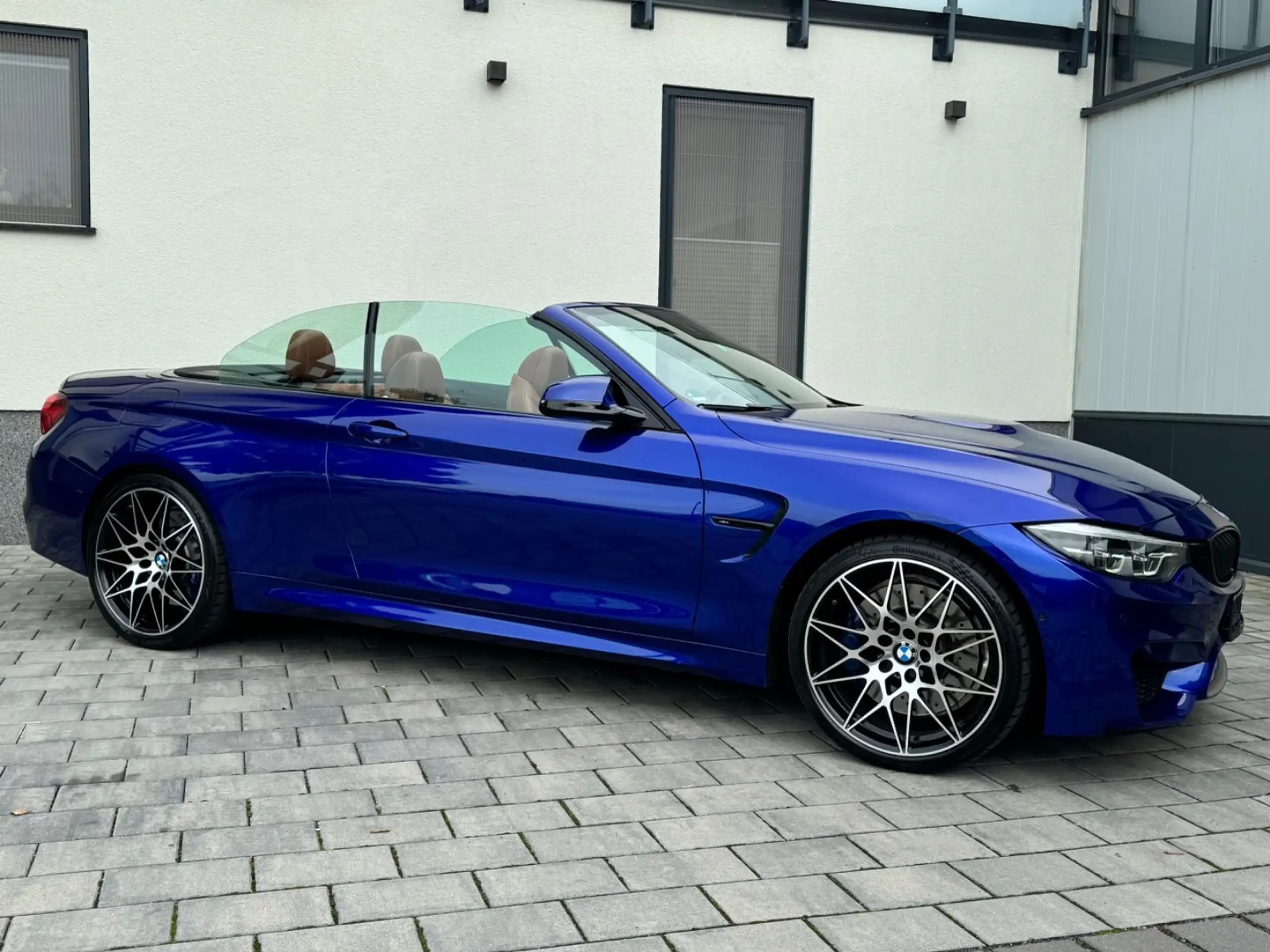 BMW - M4