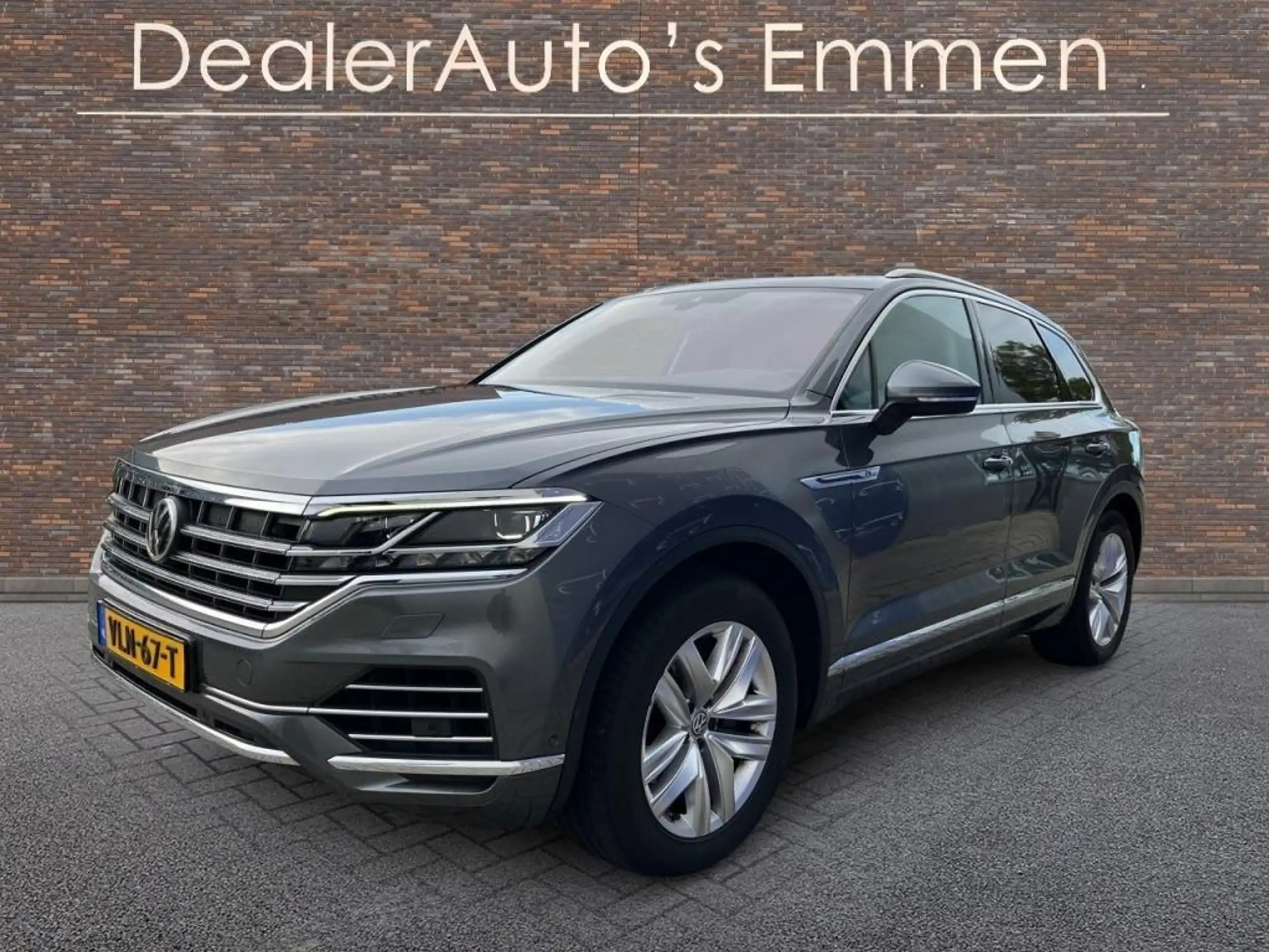 Volkswagen - Touareg