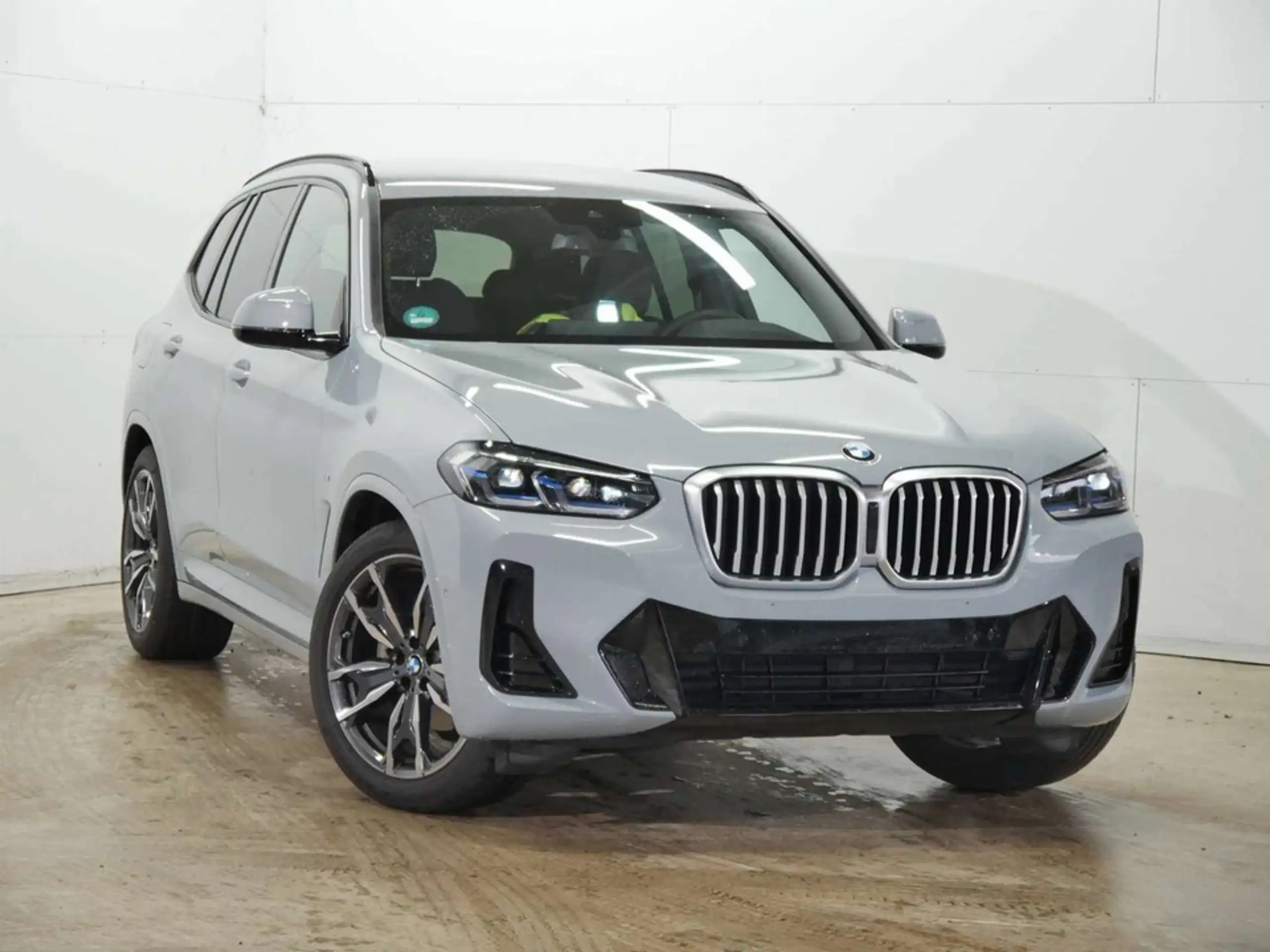 BMW - X3