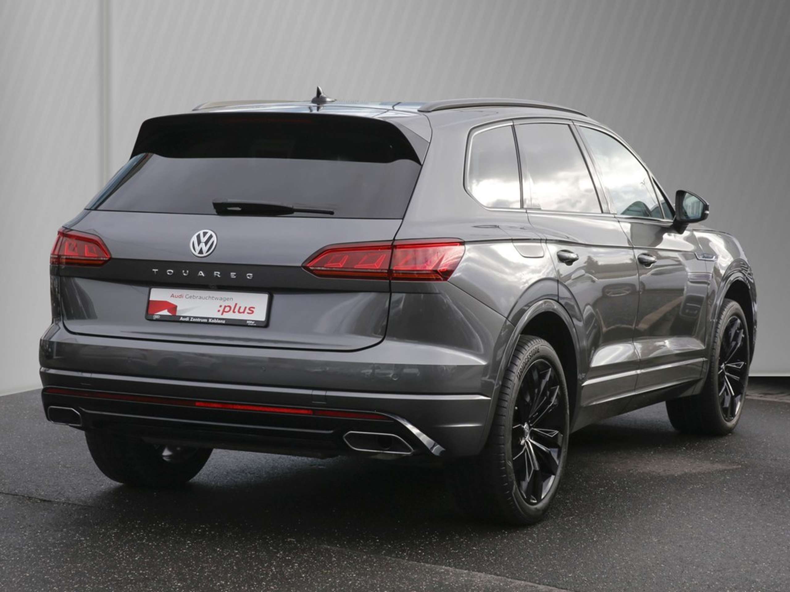 Volkswagen - Touareg