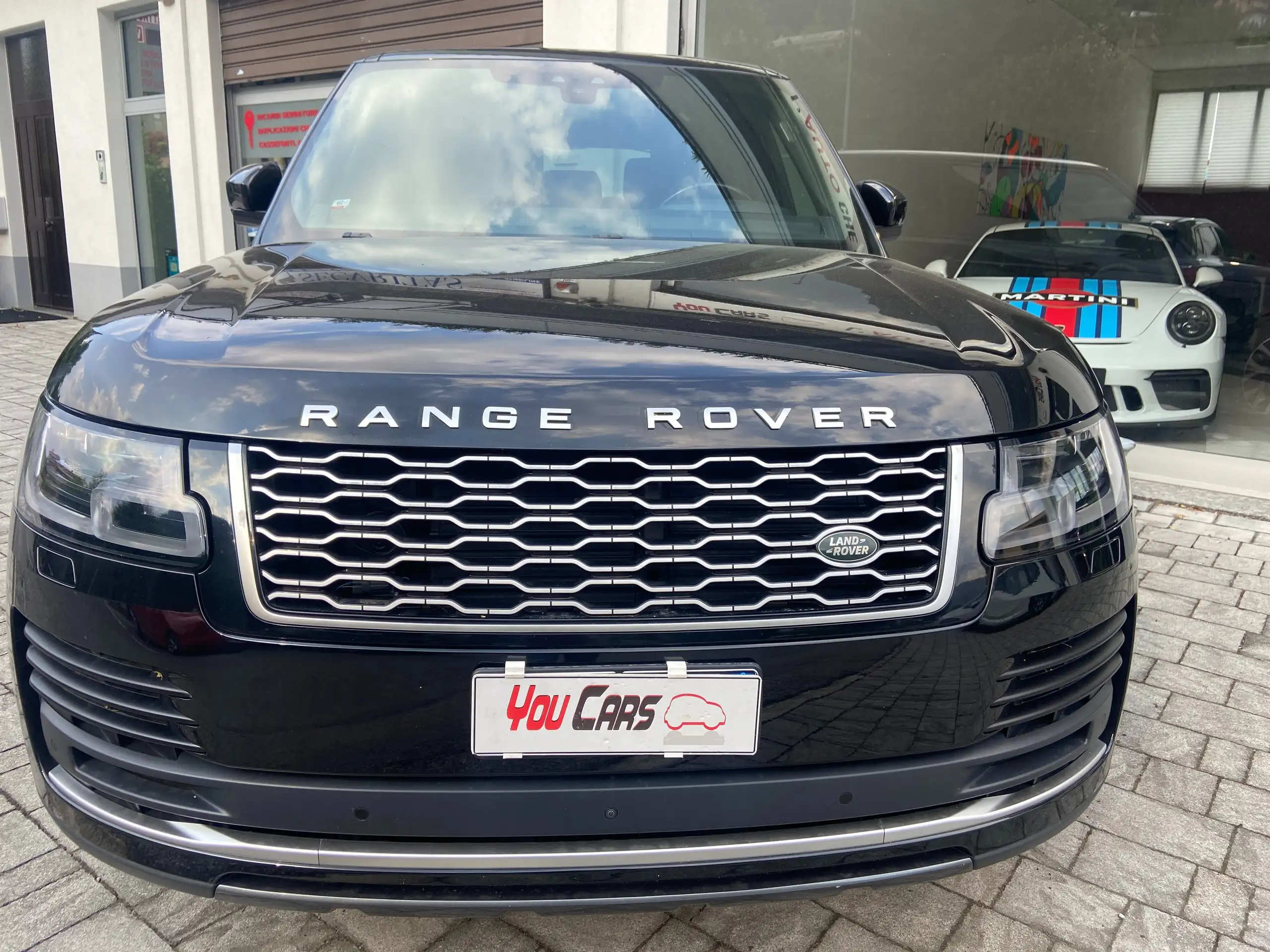 Land Rover - Range Rover