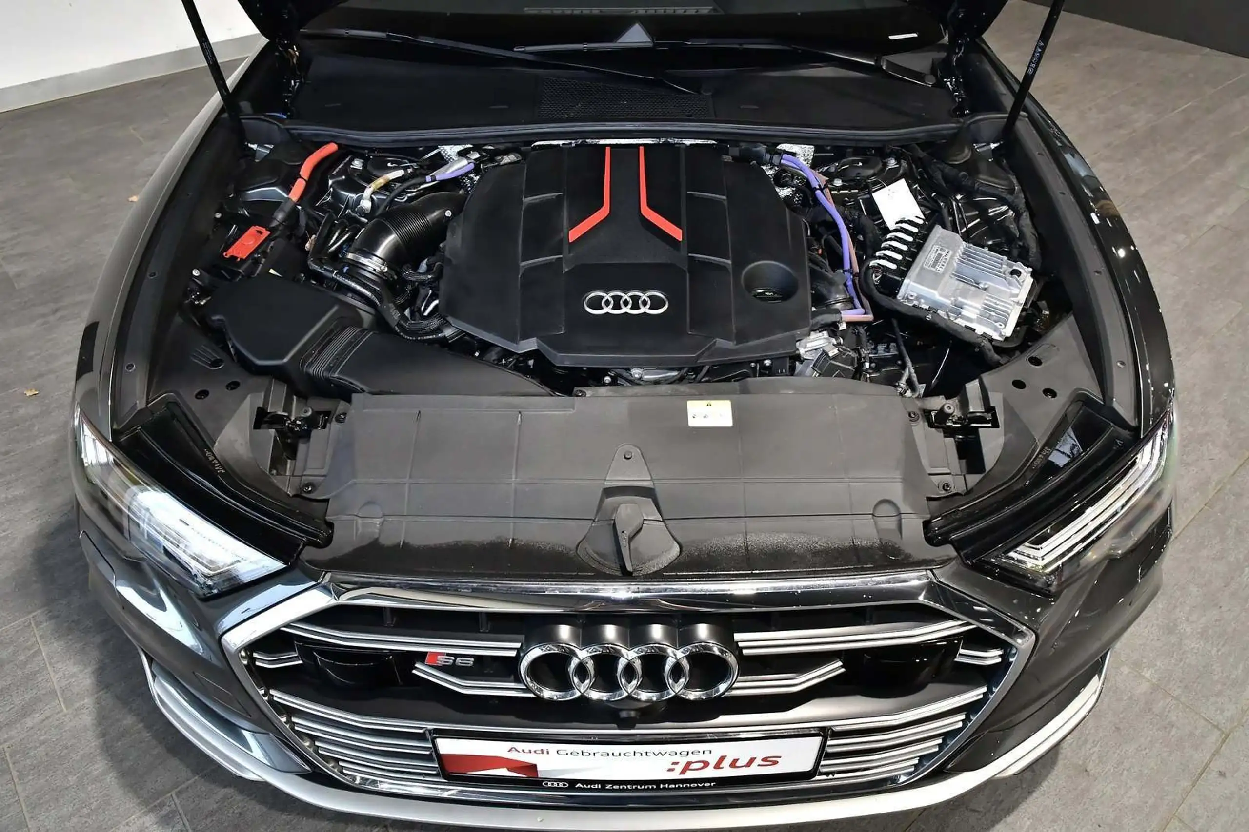 Audi - S6