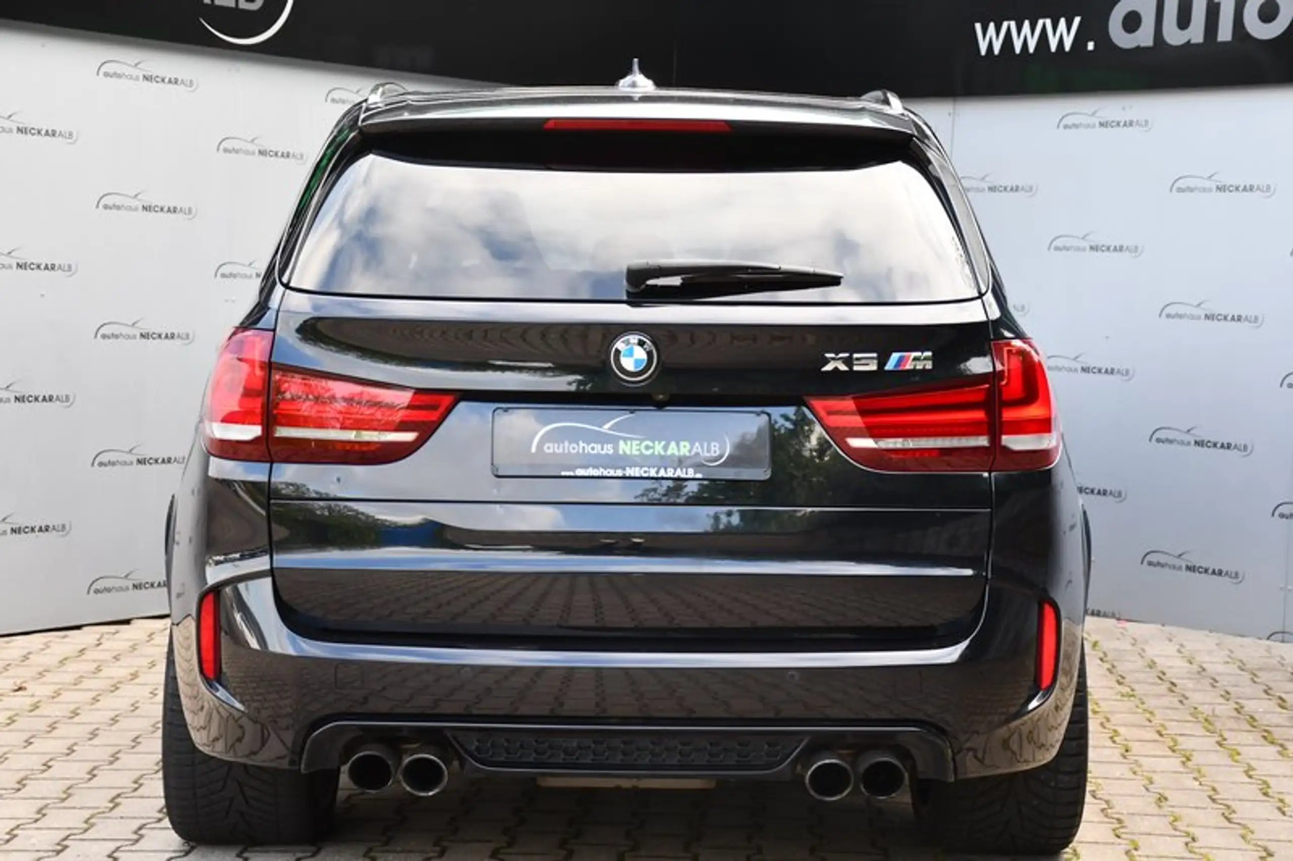 BMW - X5 M