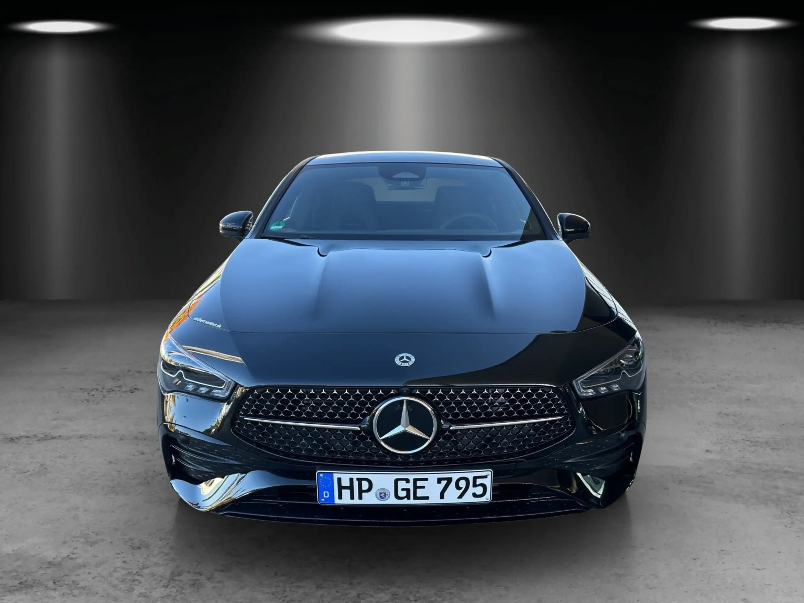 Mercedes-Benz - CLA 220