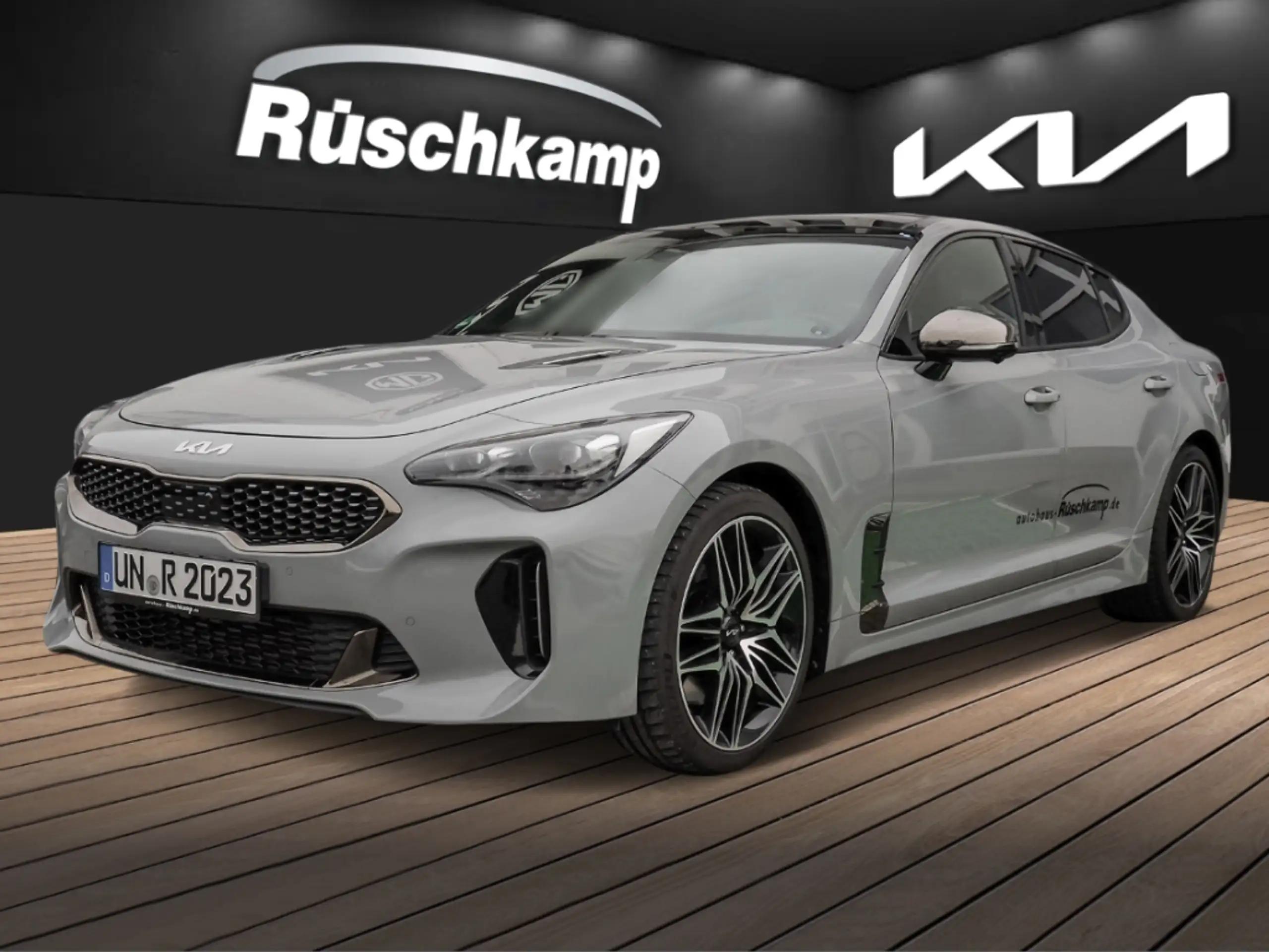 Kia - Stinger