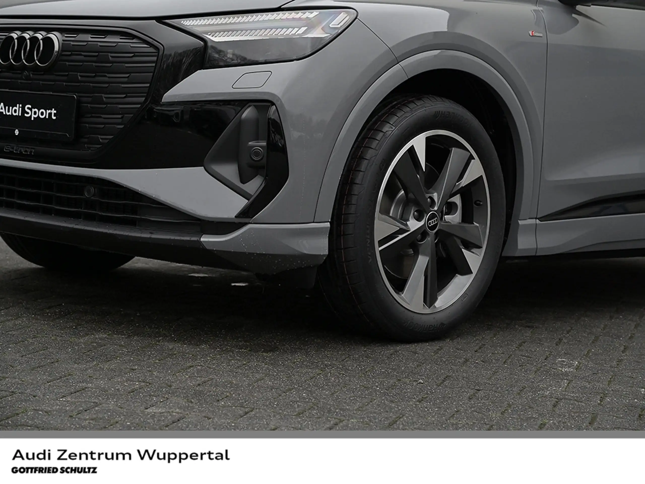 Audi - Q4 e-tron