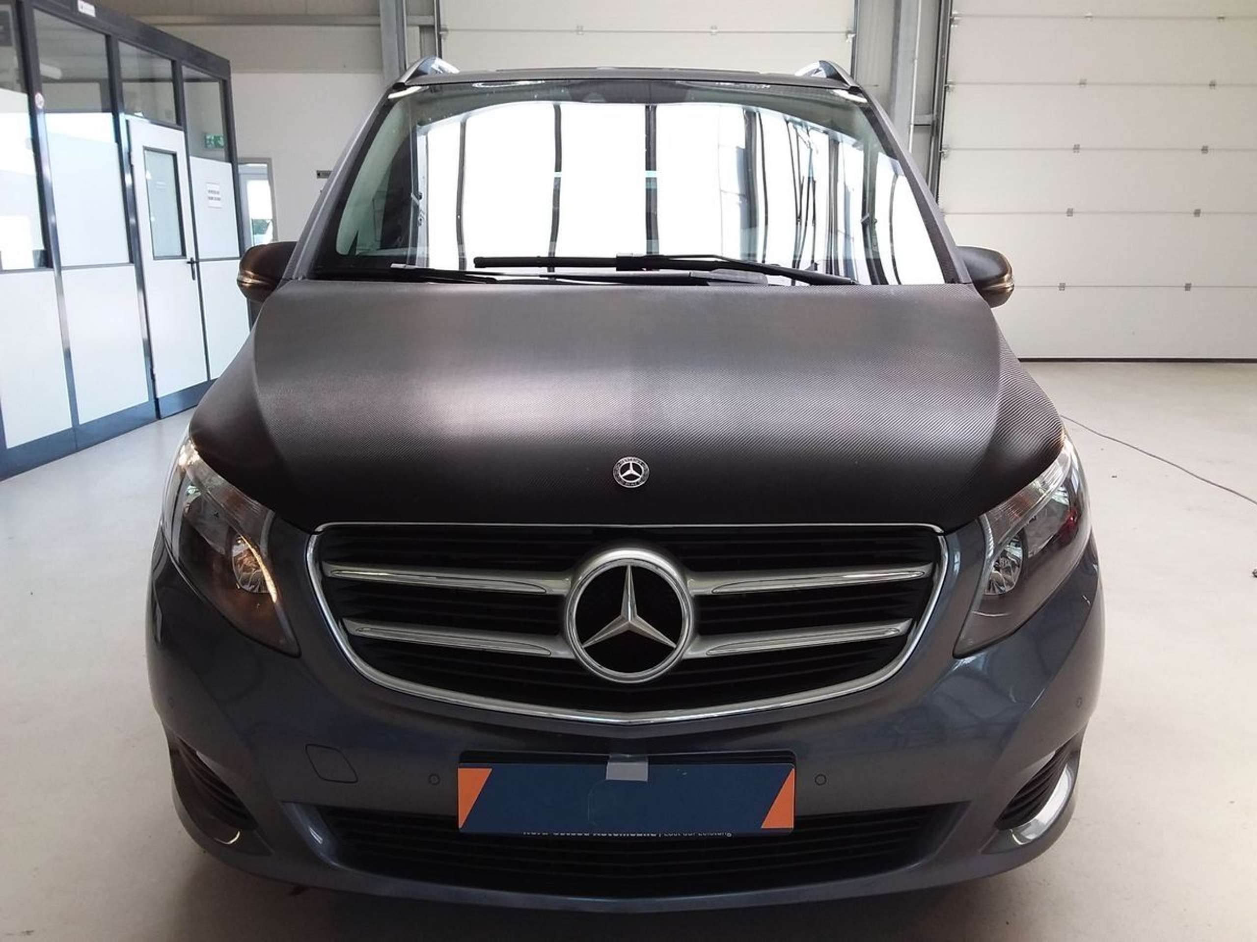 Mercedes-Benz - V 250