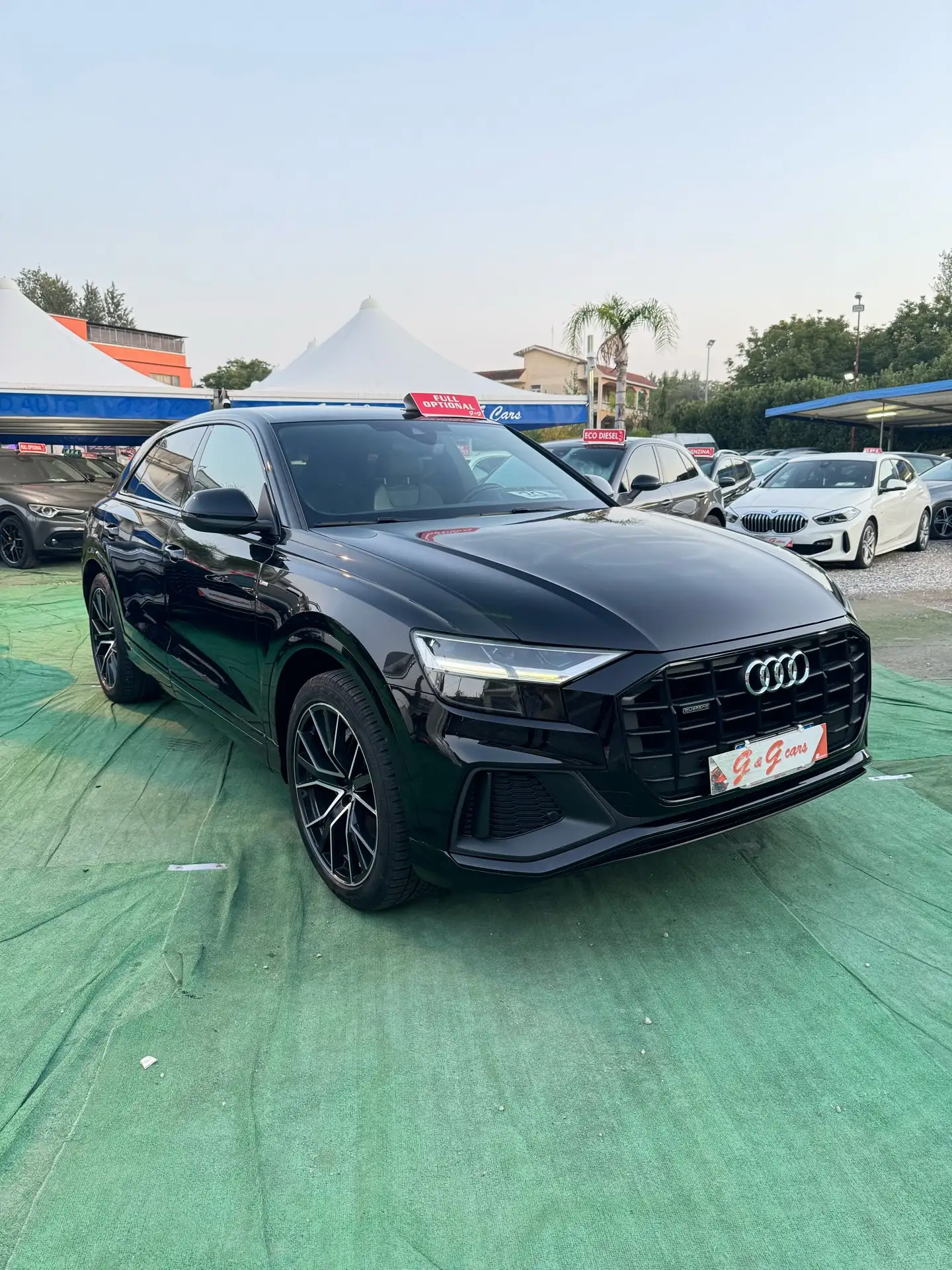 Audi - Q8