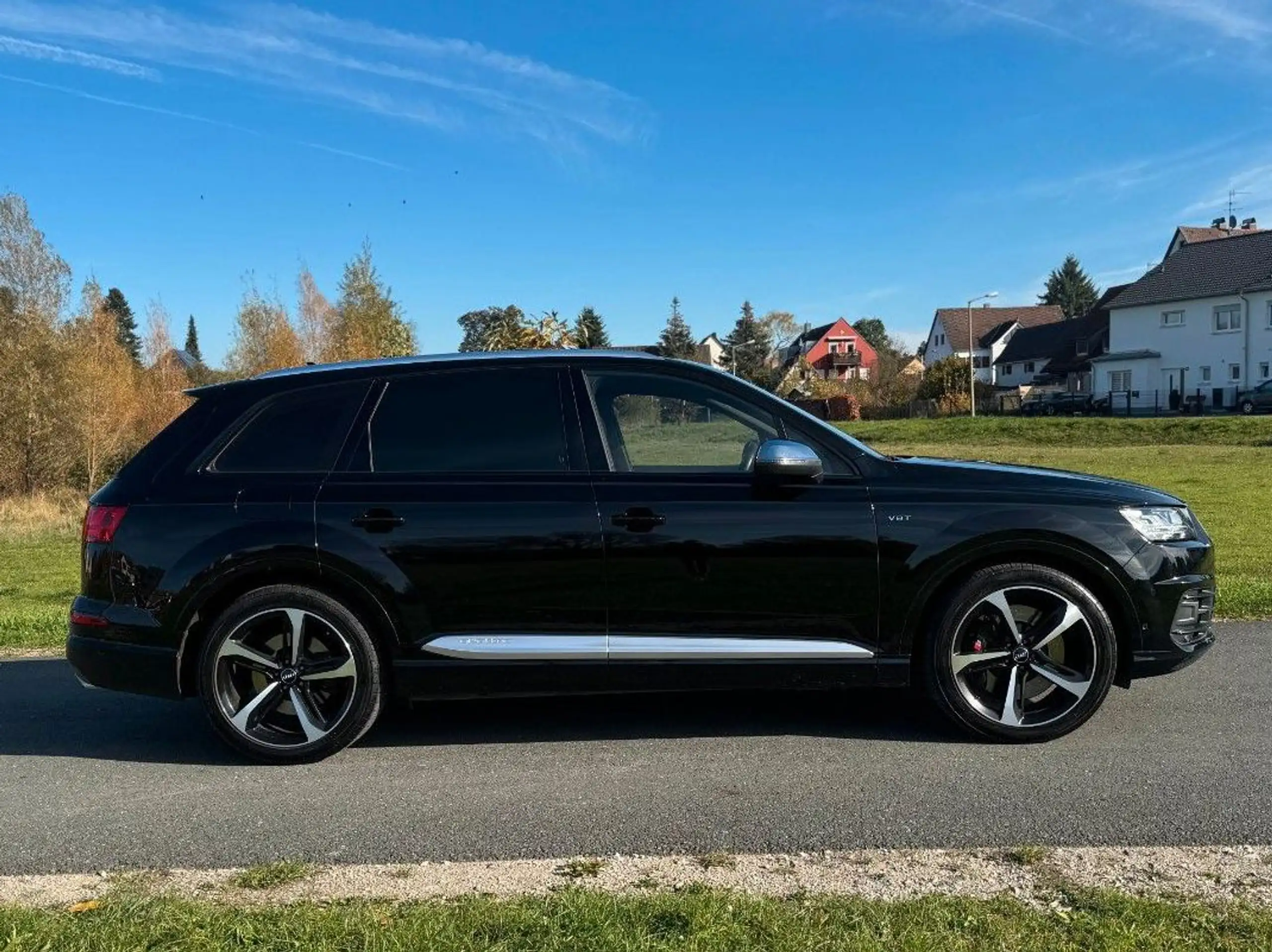 Audi - SQ7