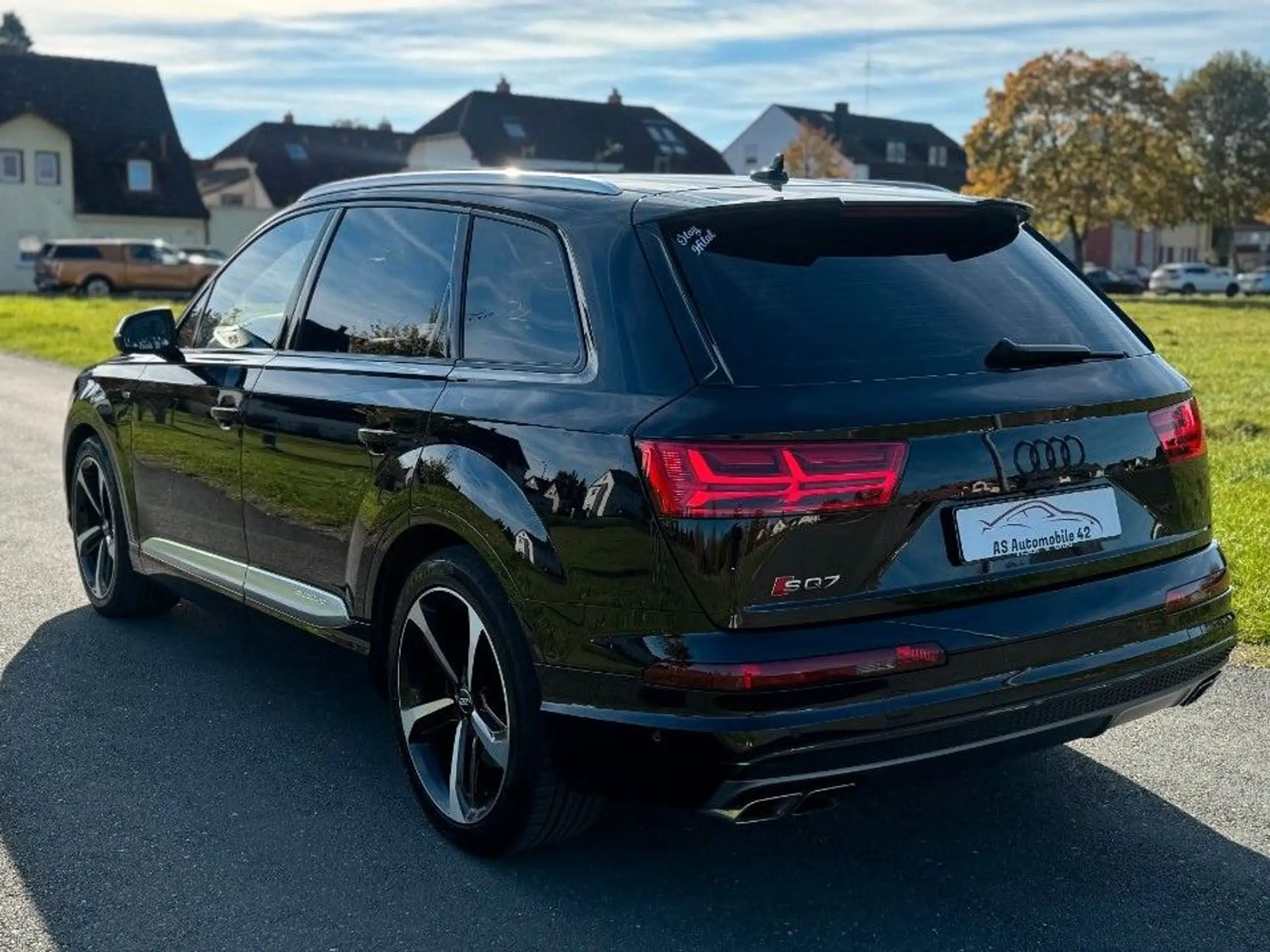 Audi - SQ7