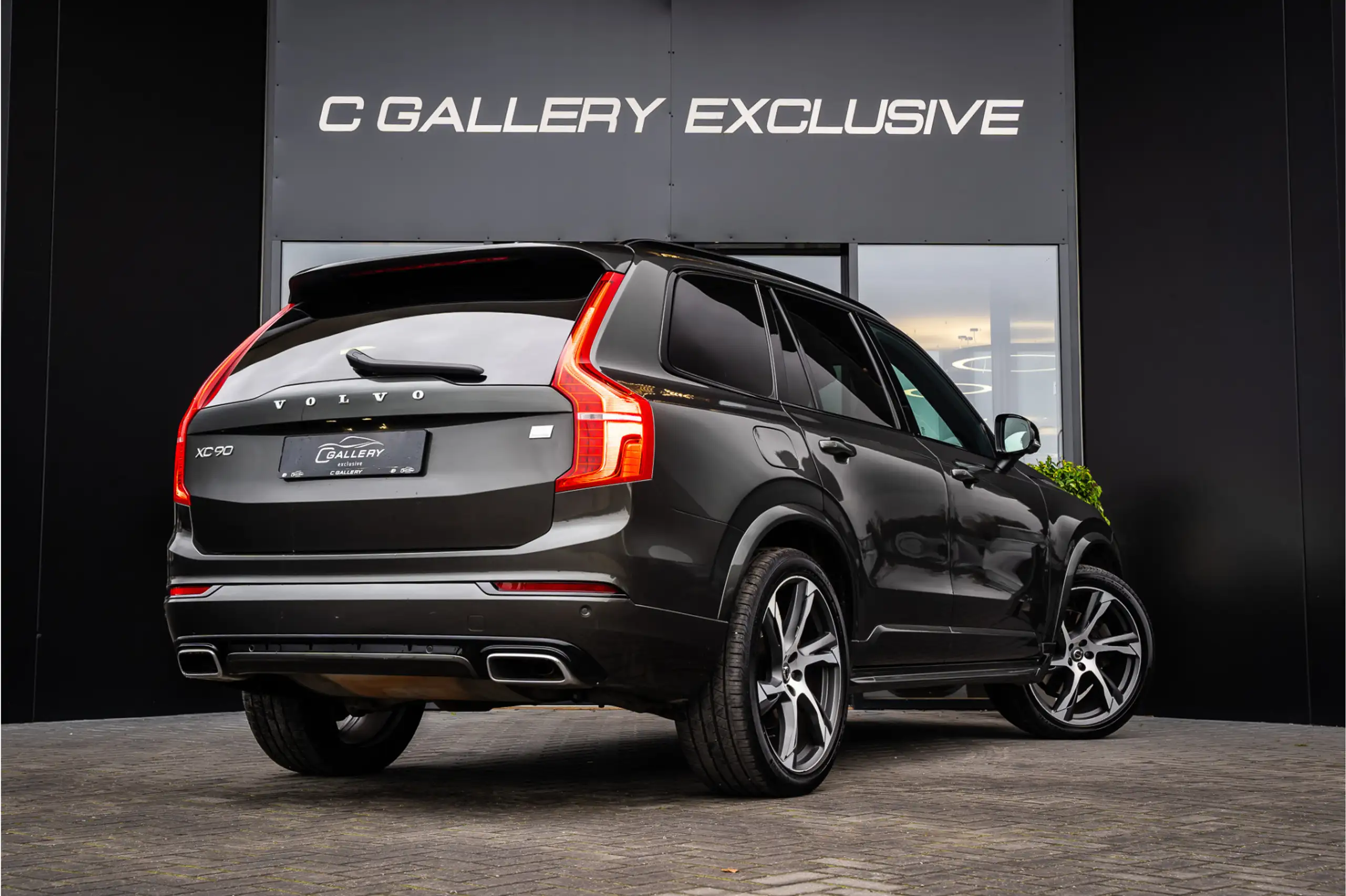 Volvo - XC90