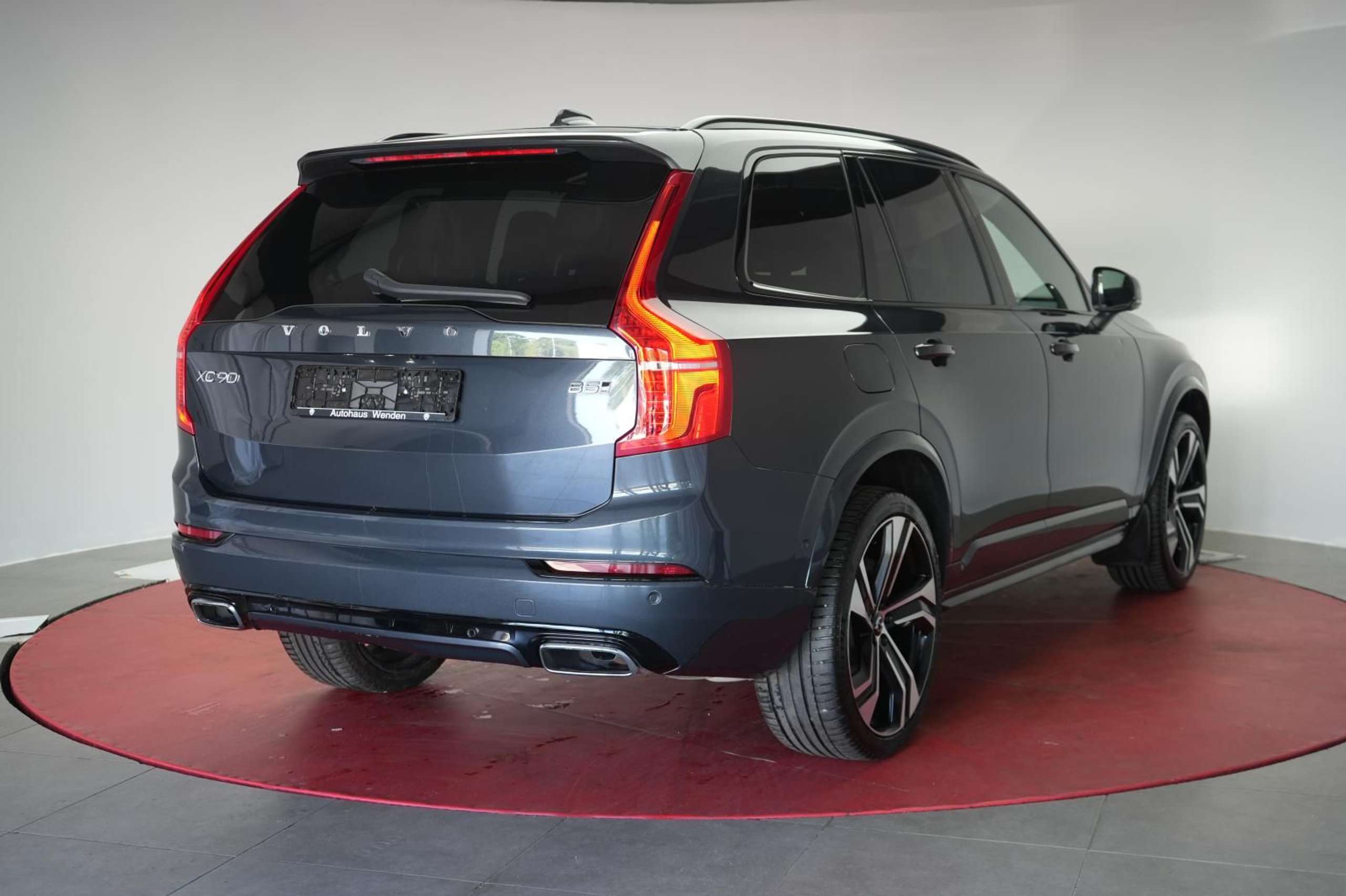 Volvo - XC90