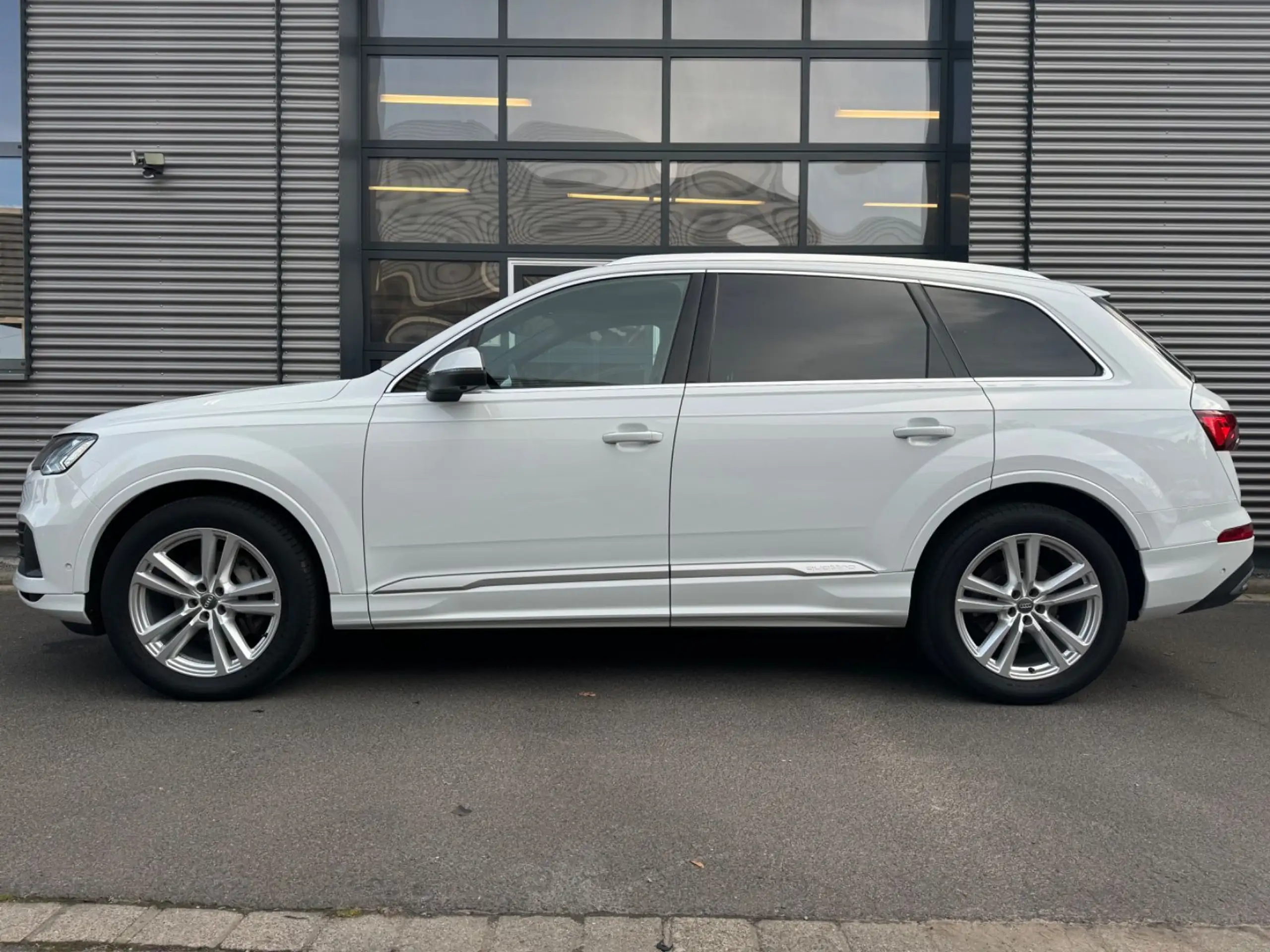 Audi - Q7