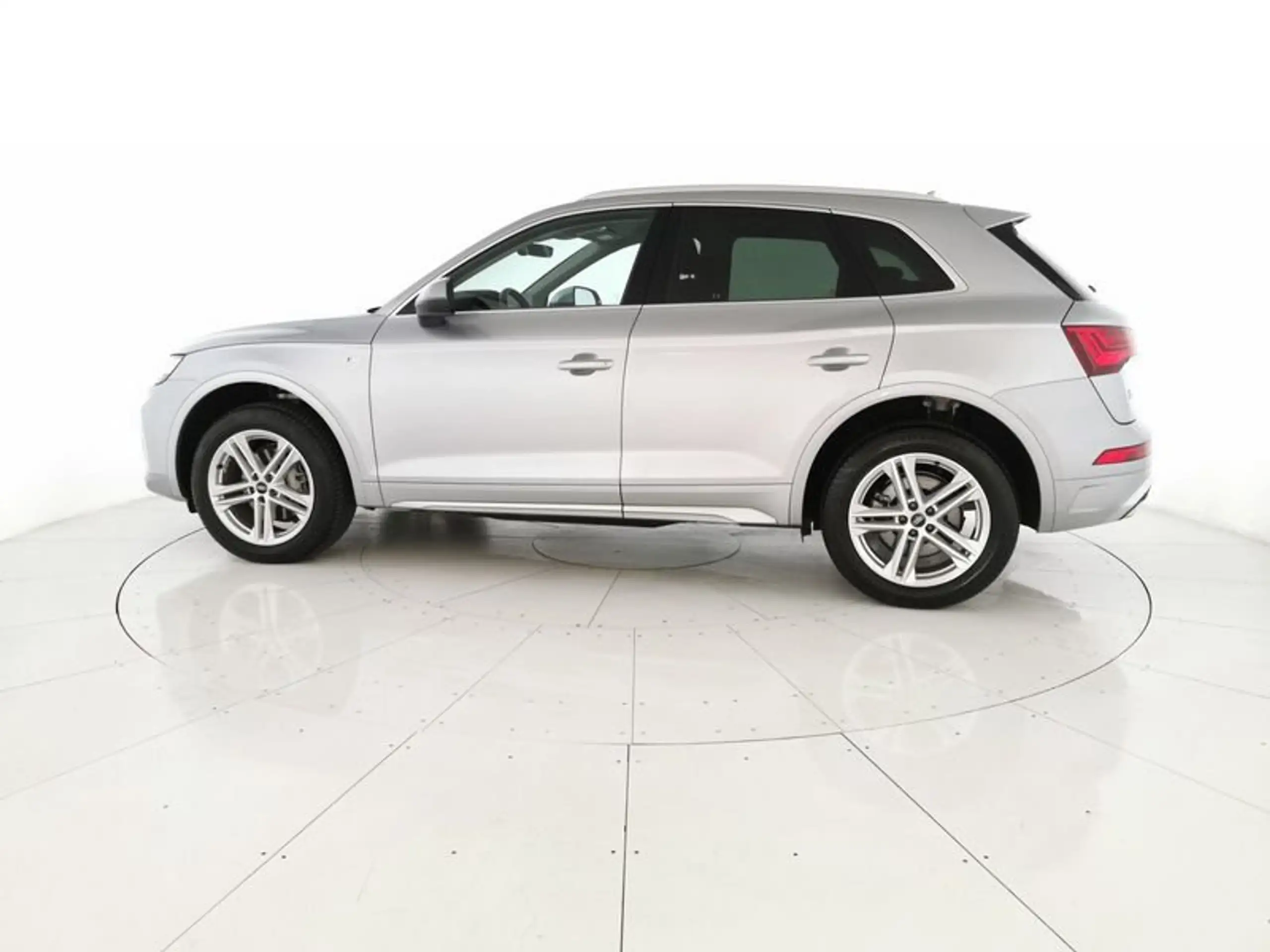 Audi - Q5