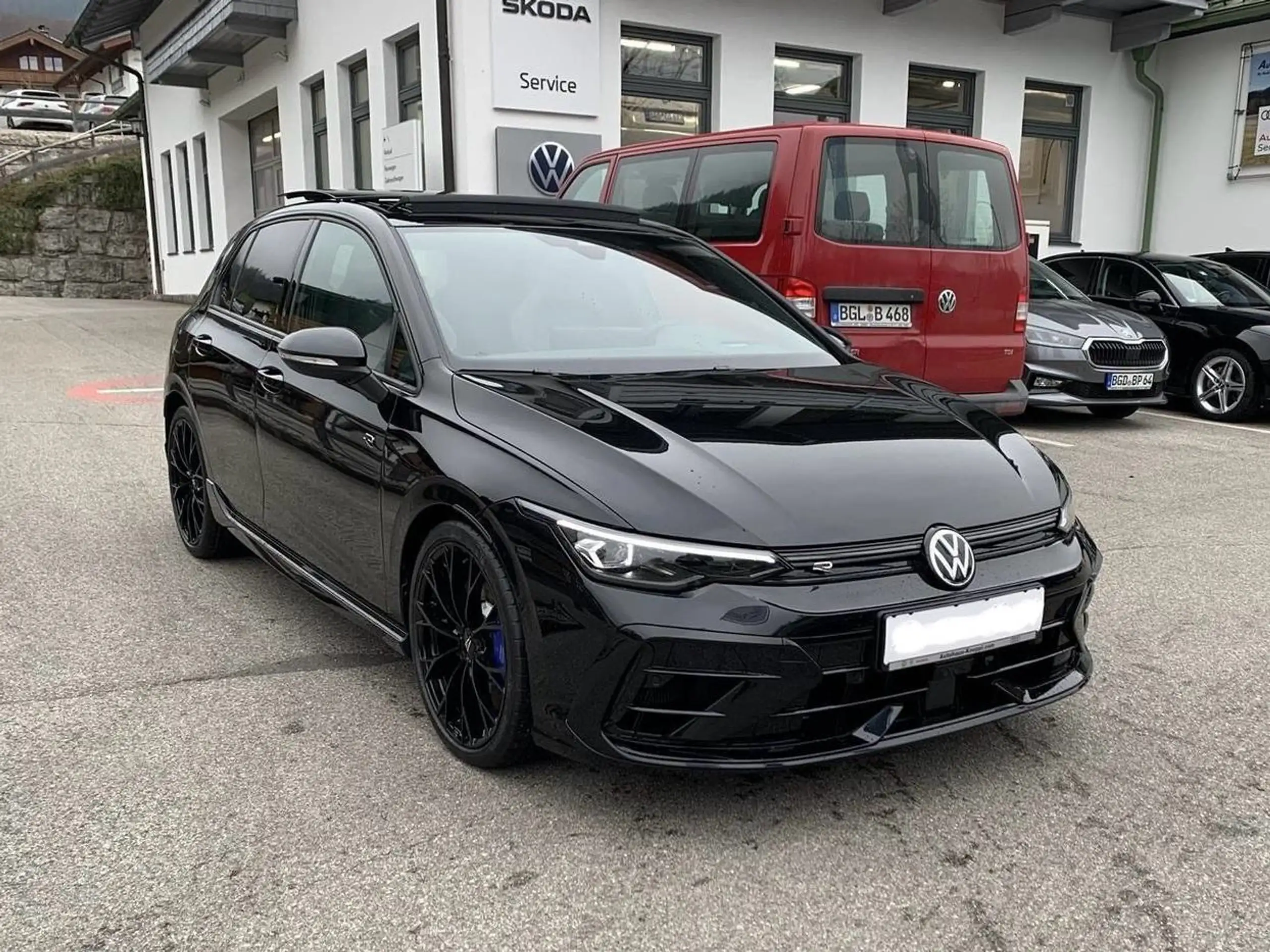 Volkswagen - Golf