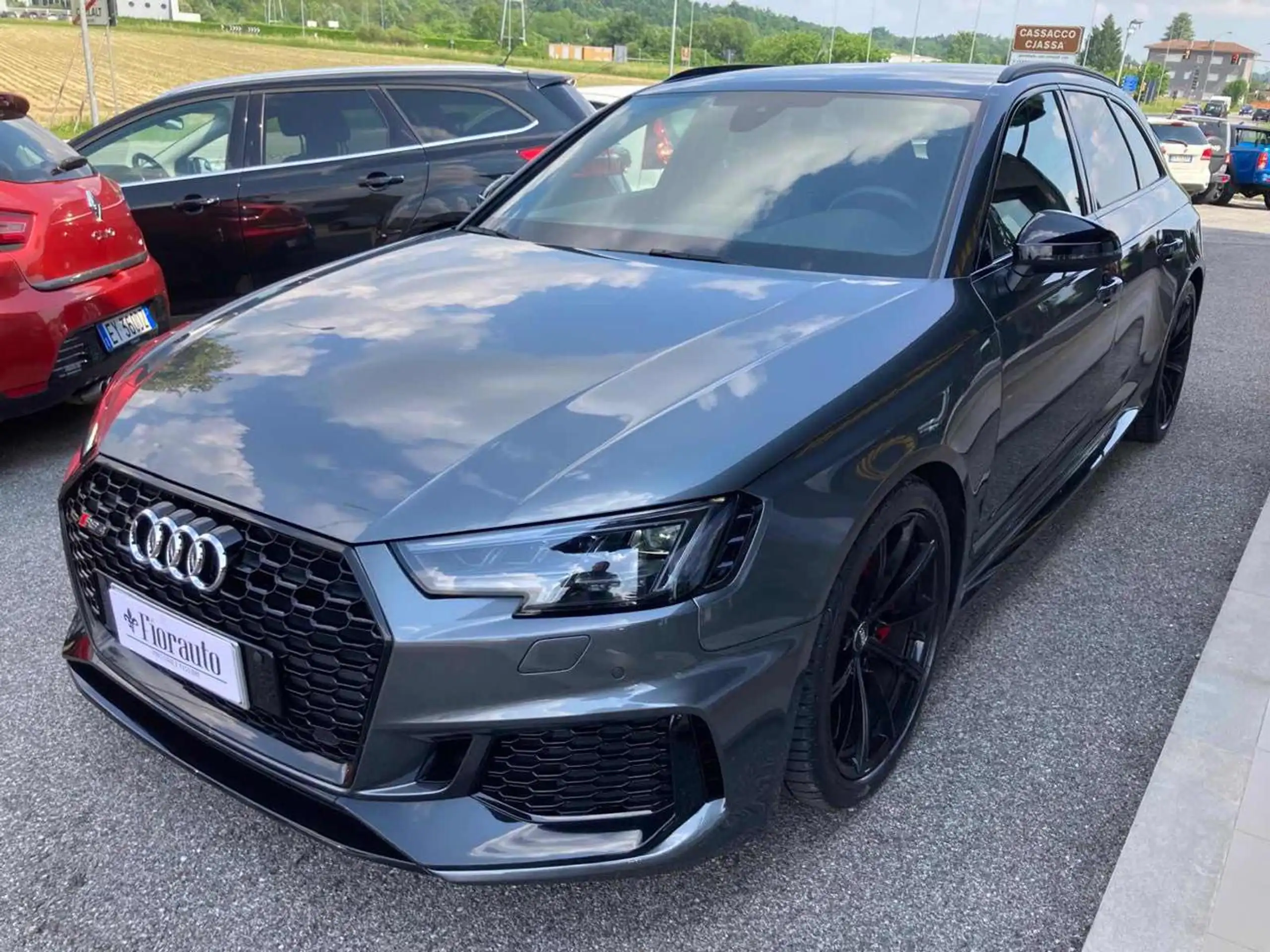 Audi - RS4