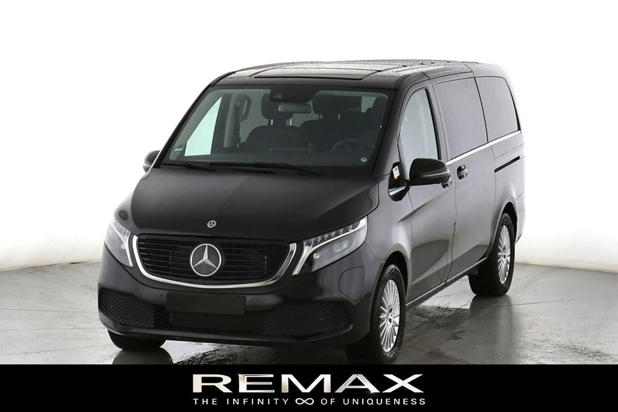 Mercedes-Benz EQV 300 2024