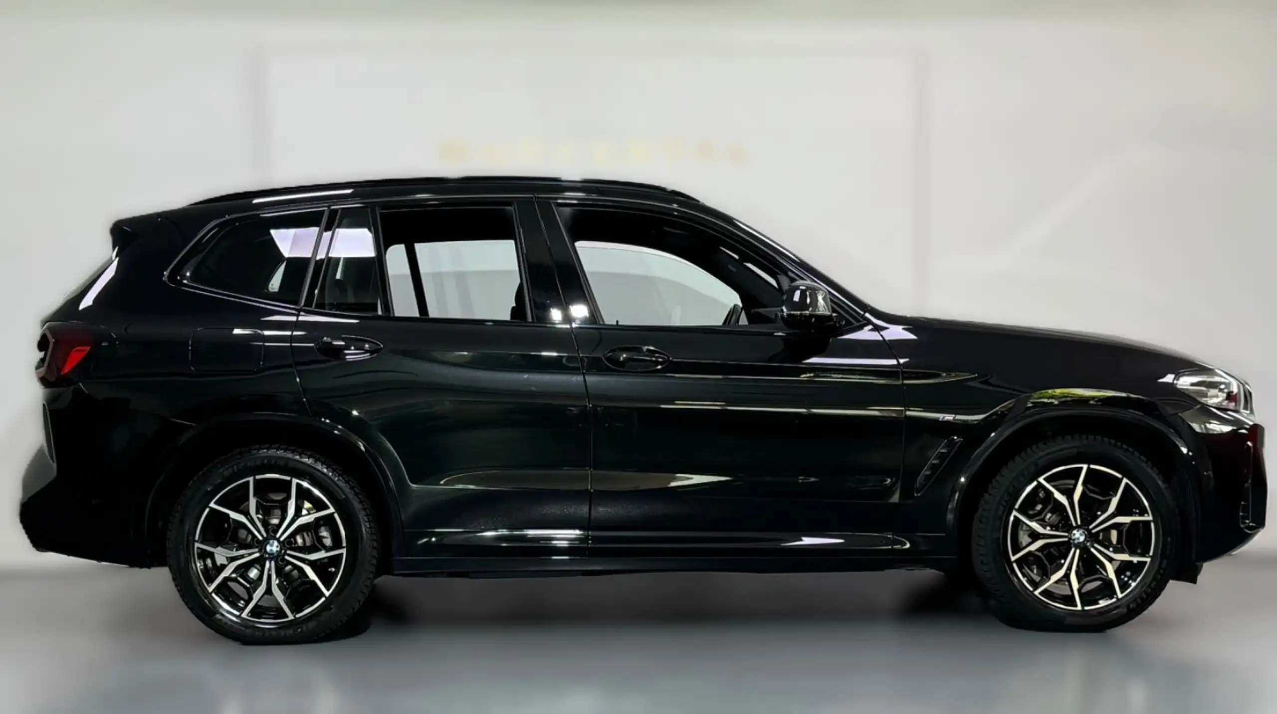 BMW - X3