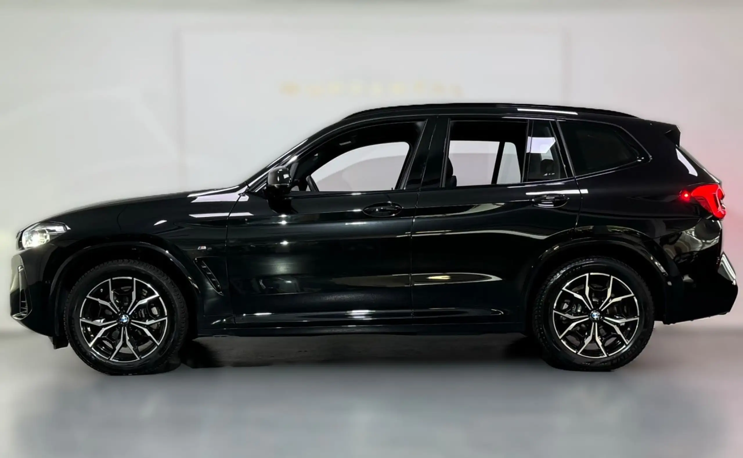 BMW - X3