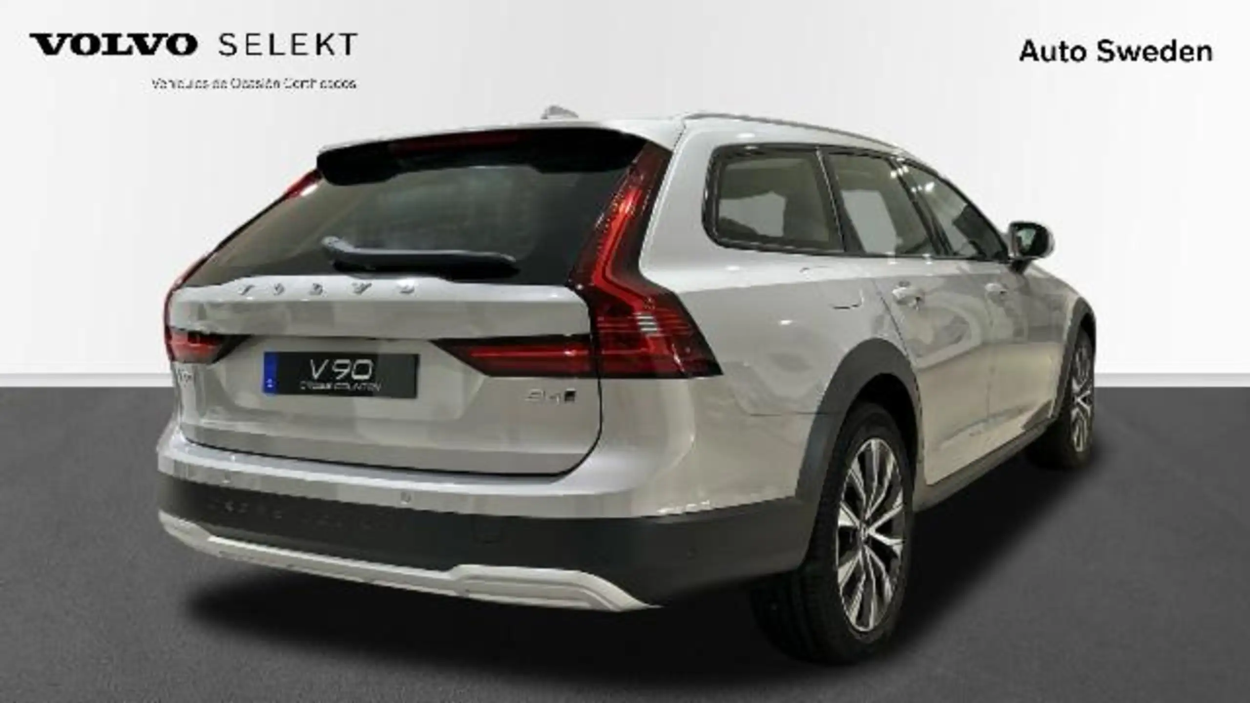 Volvo - V90 Cross Country