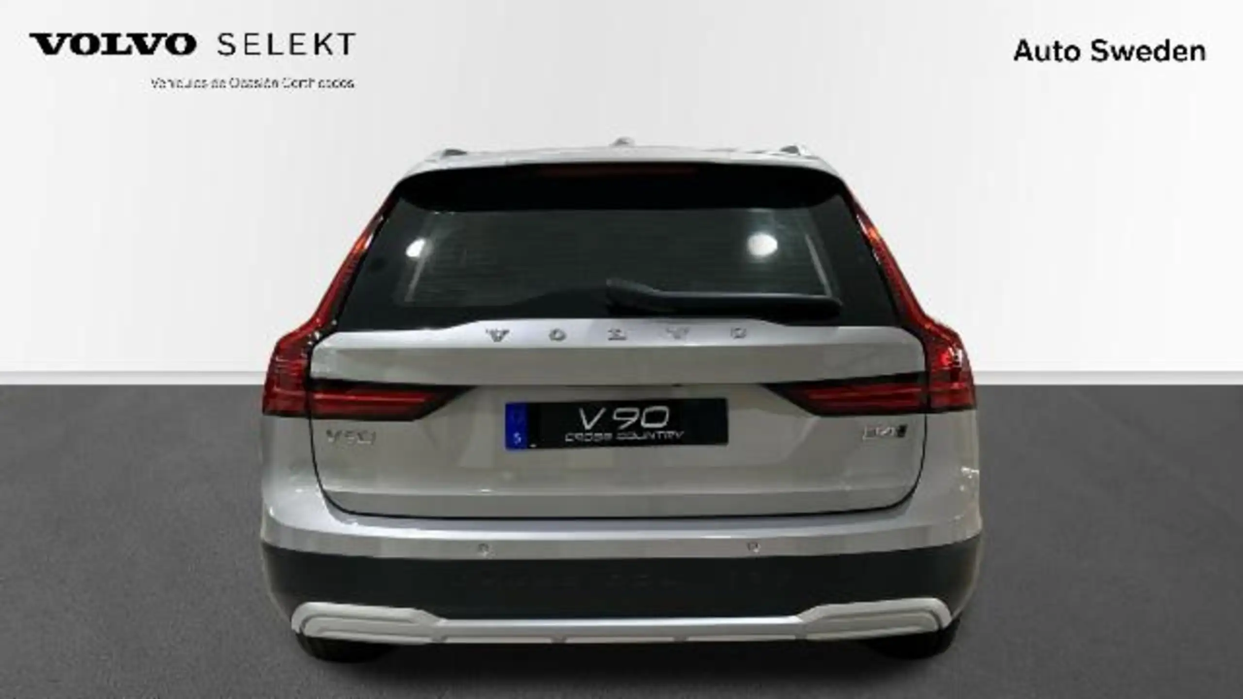 Volvo - V90 Cross Country