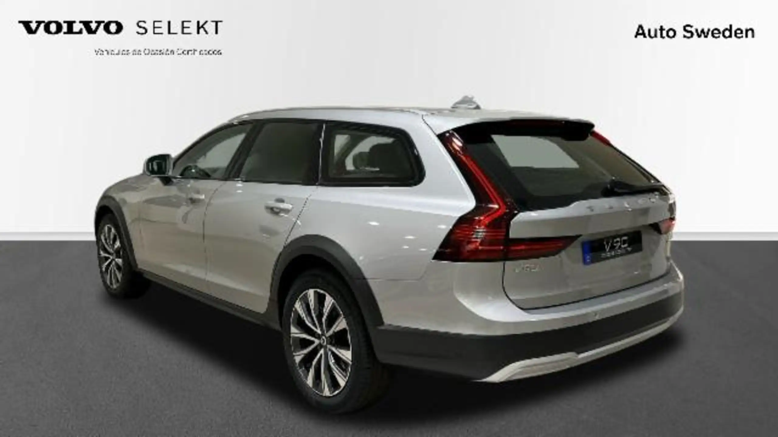 Volvo - V90 Cross Country