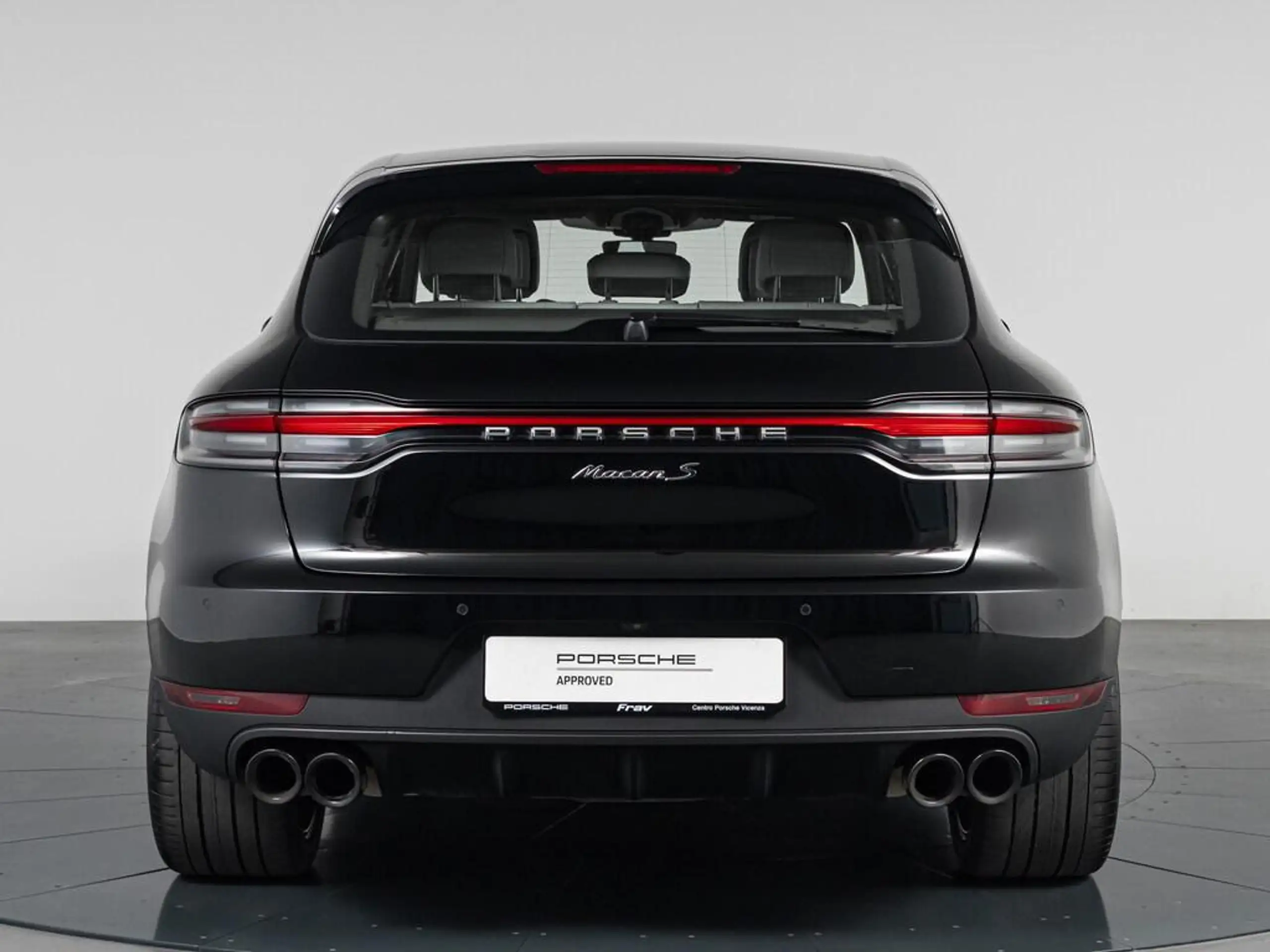 Porsche - Macan