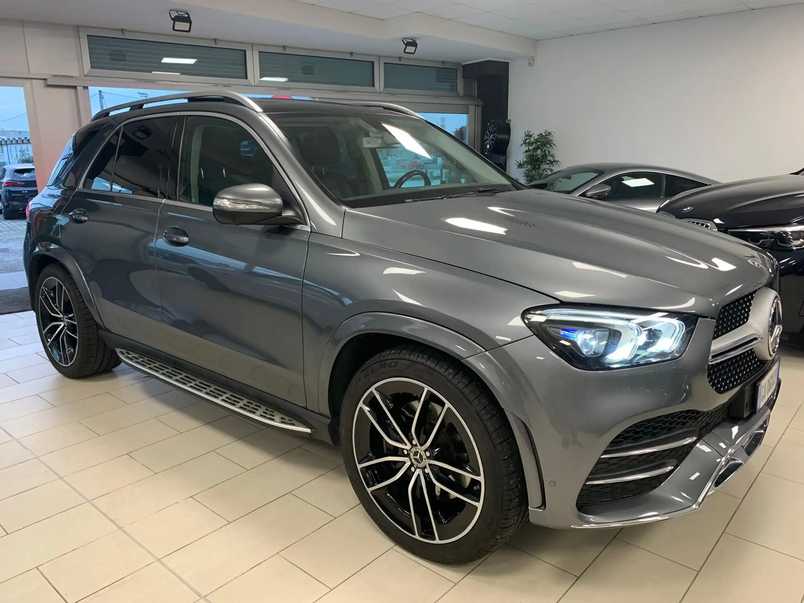 Mercedes-Benz - GLE 350