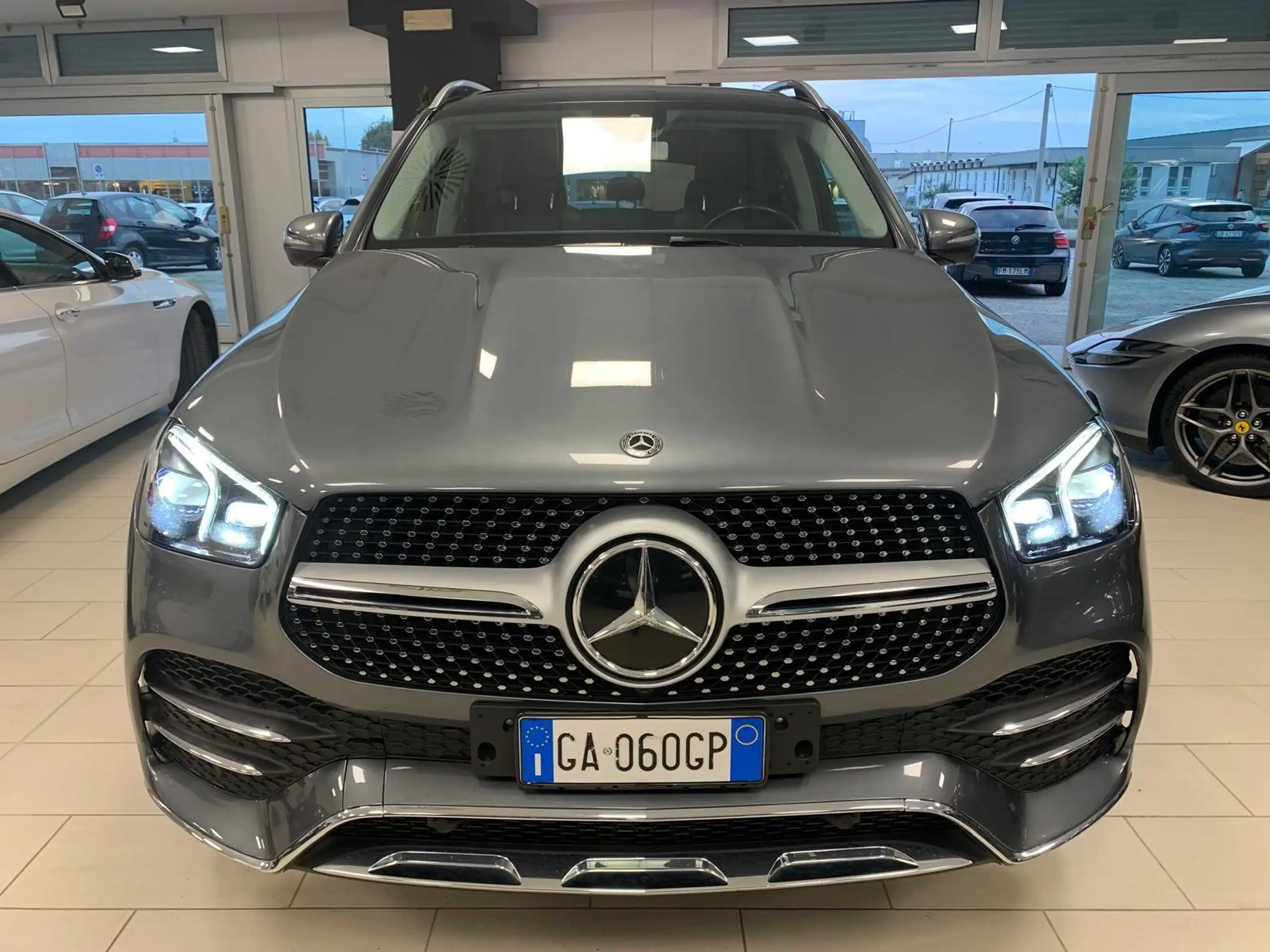 Mercedes-Benz - GLE 350