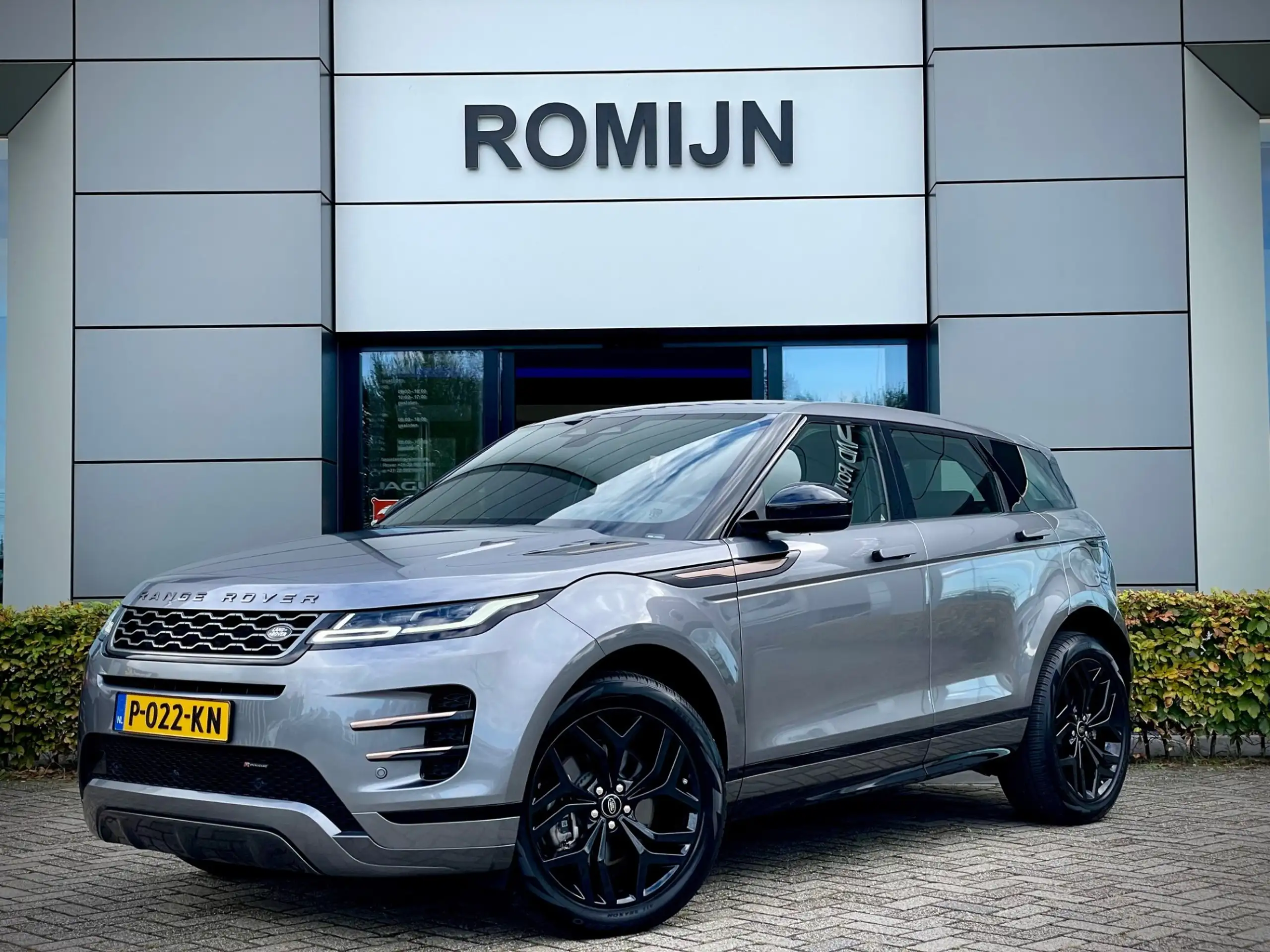 Land Rover - Range Rover Evoque