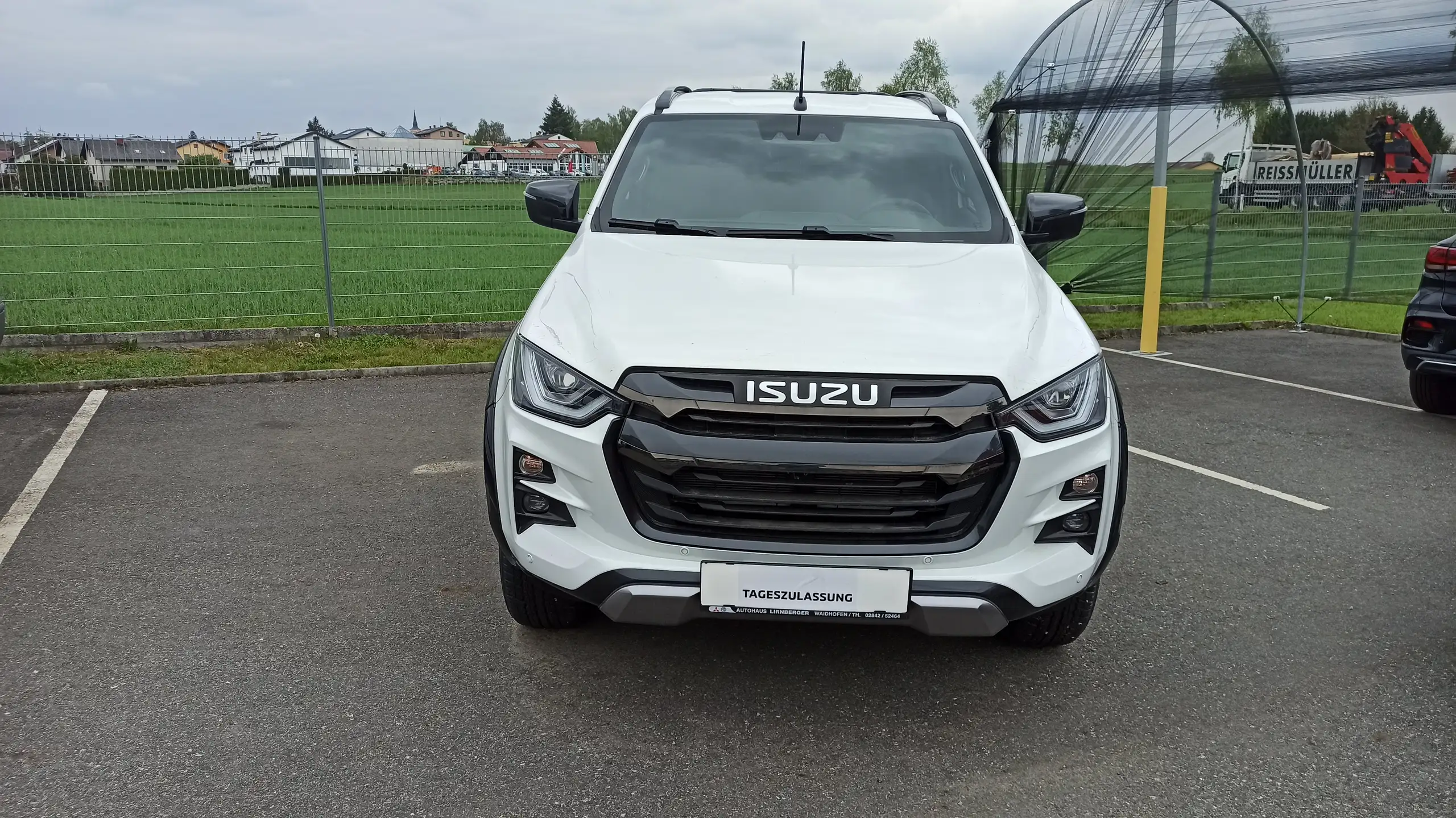 Isuzu - D-Max