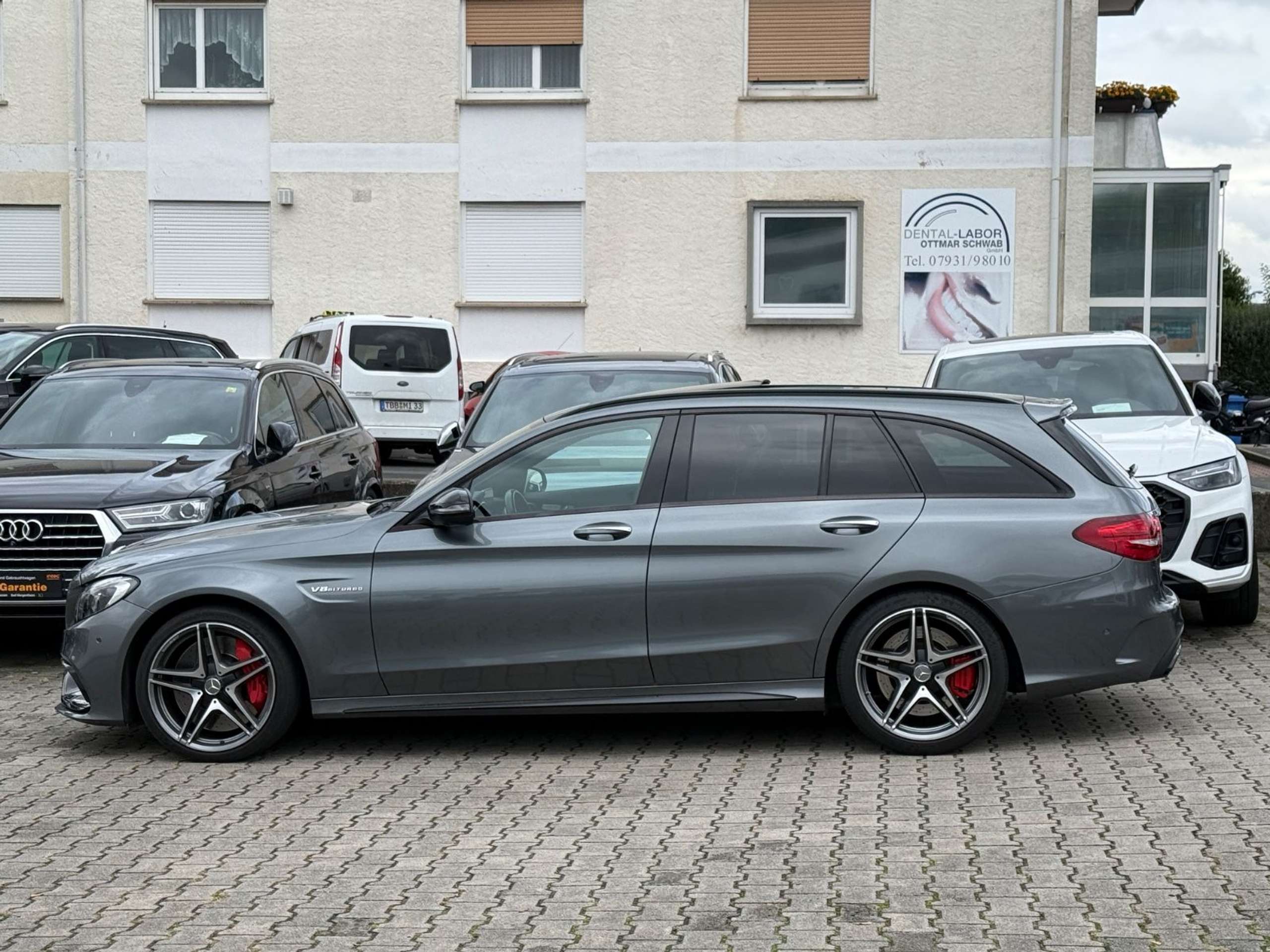 Mercedes-Benz - C 63 AMG