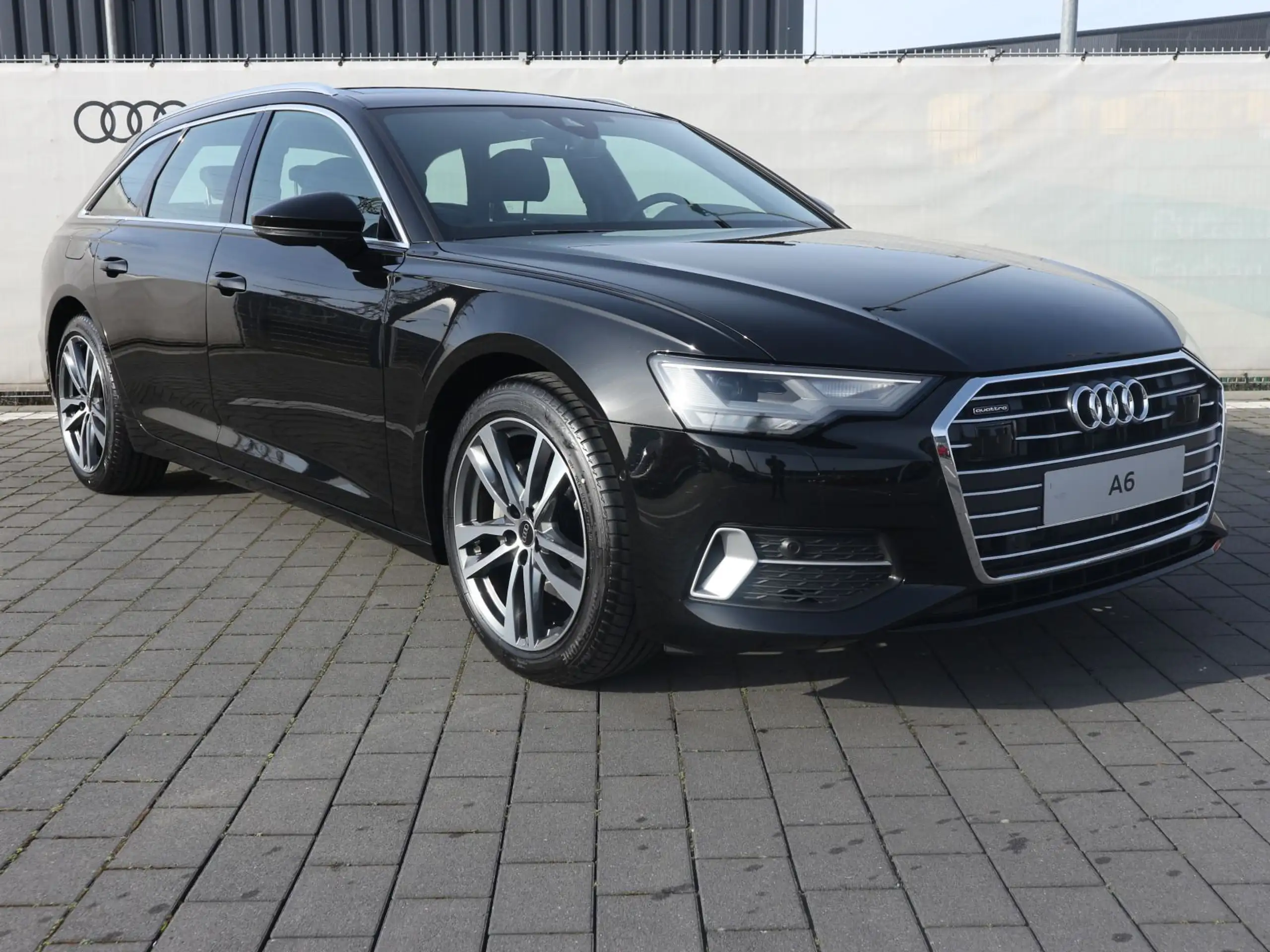 Audi - A6