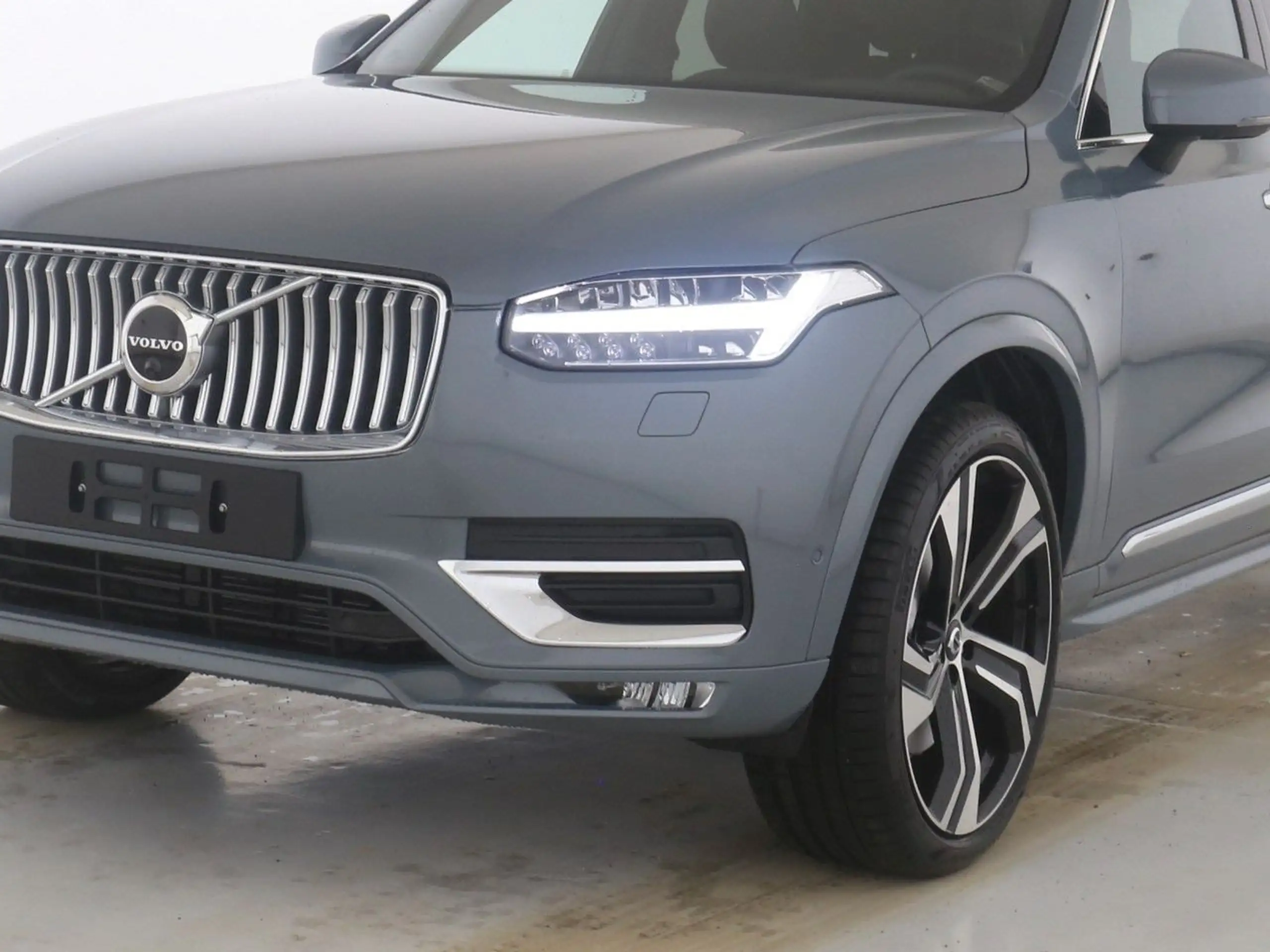 Volvo - XC90