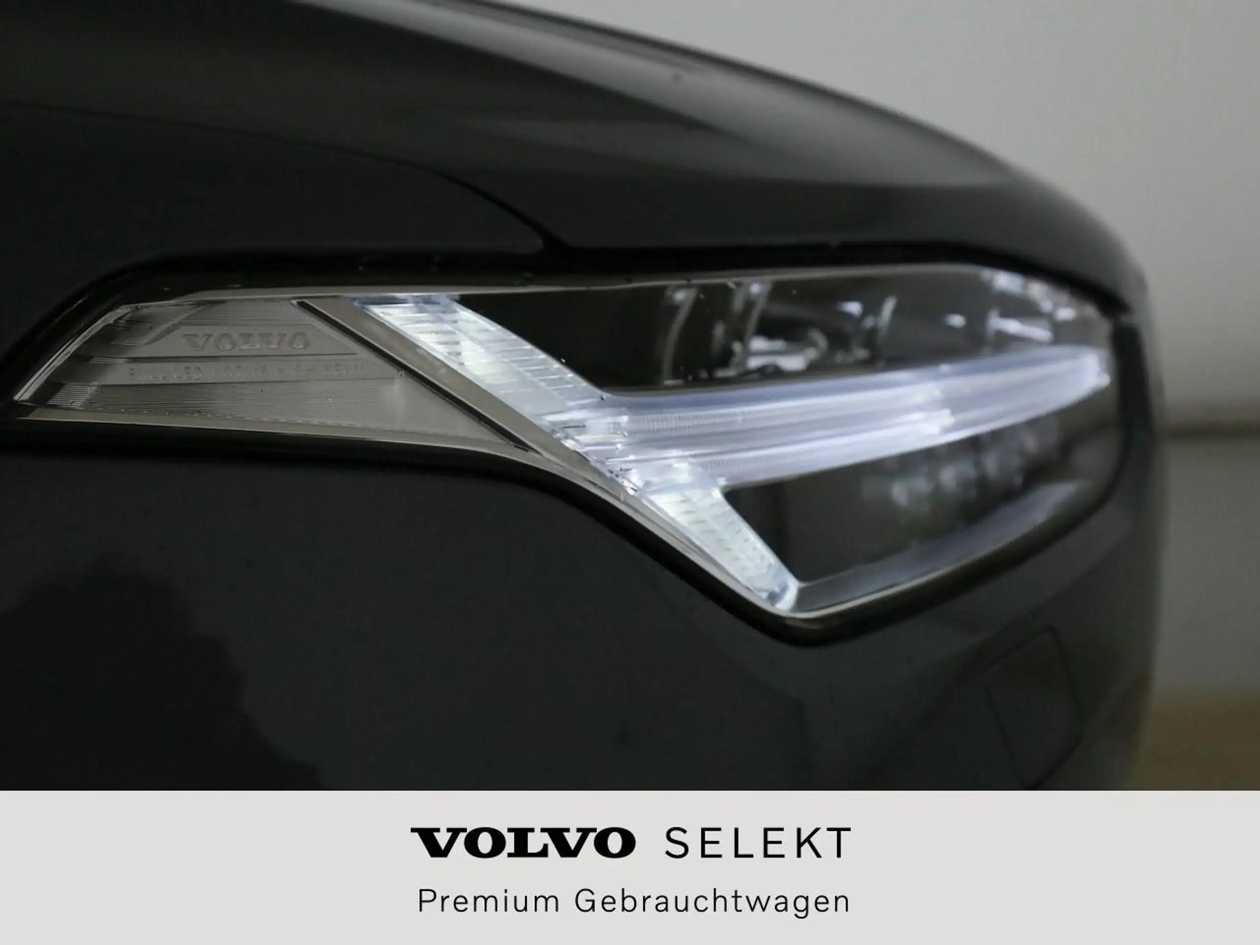 Volvo - XC90