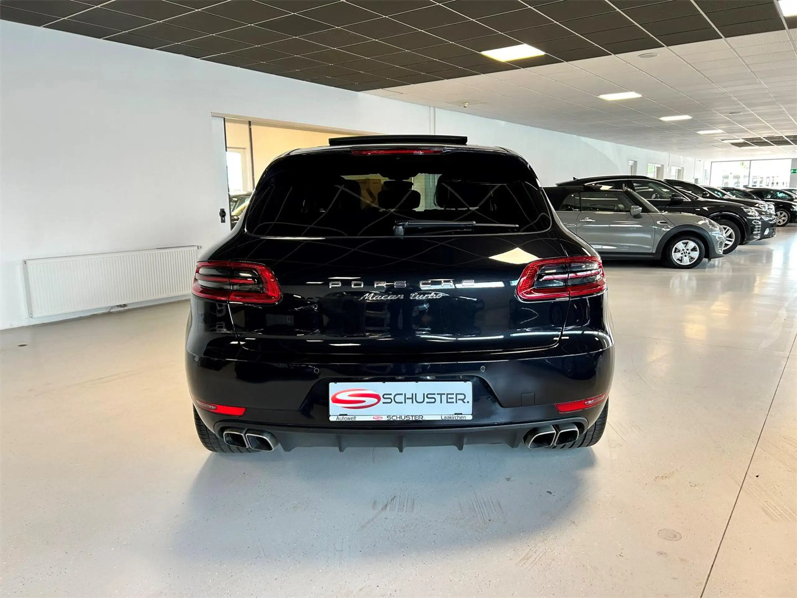 Porsche - Macan