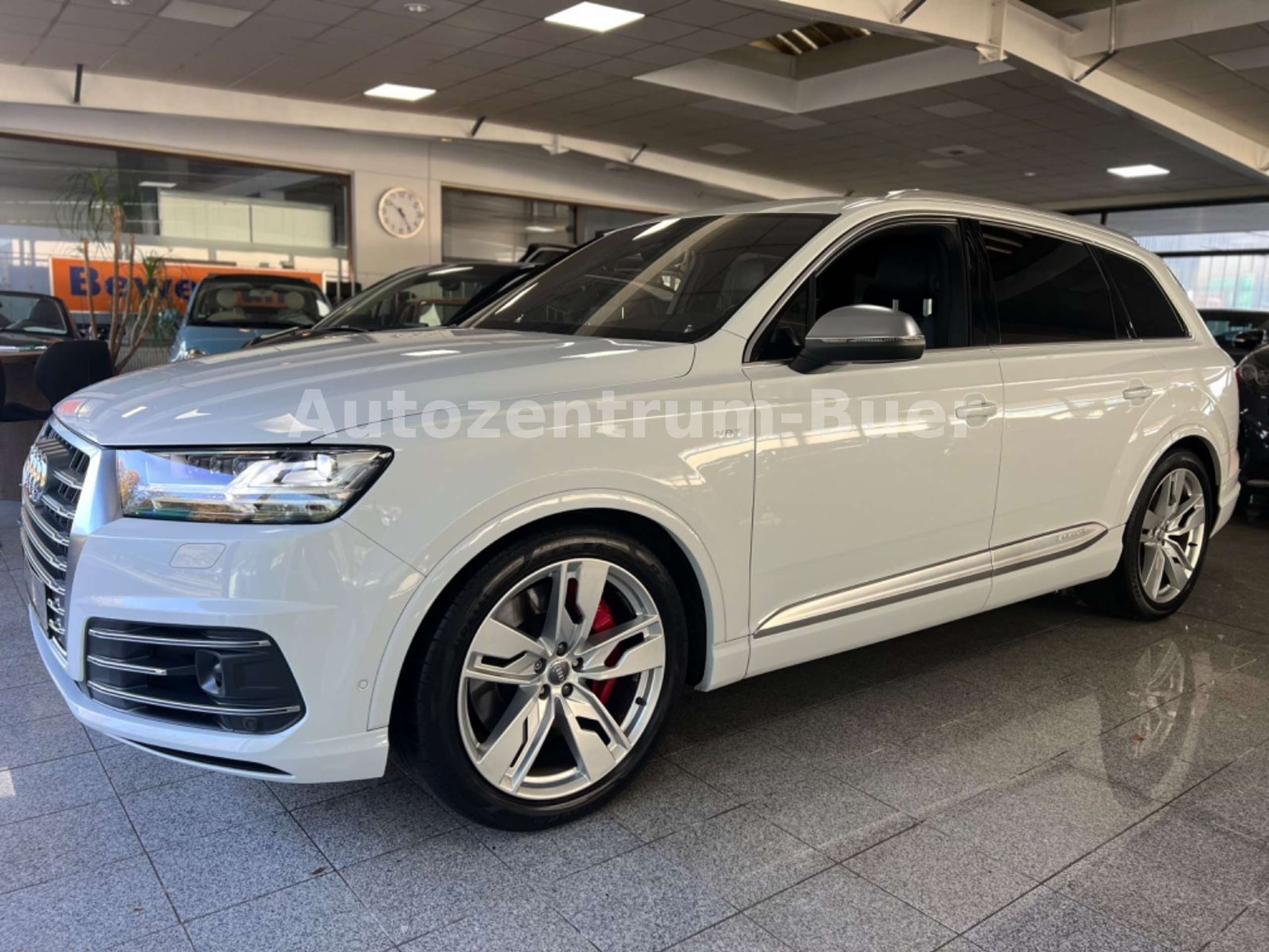 Audi - SQ7