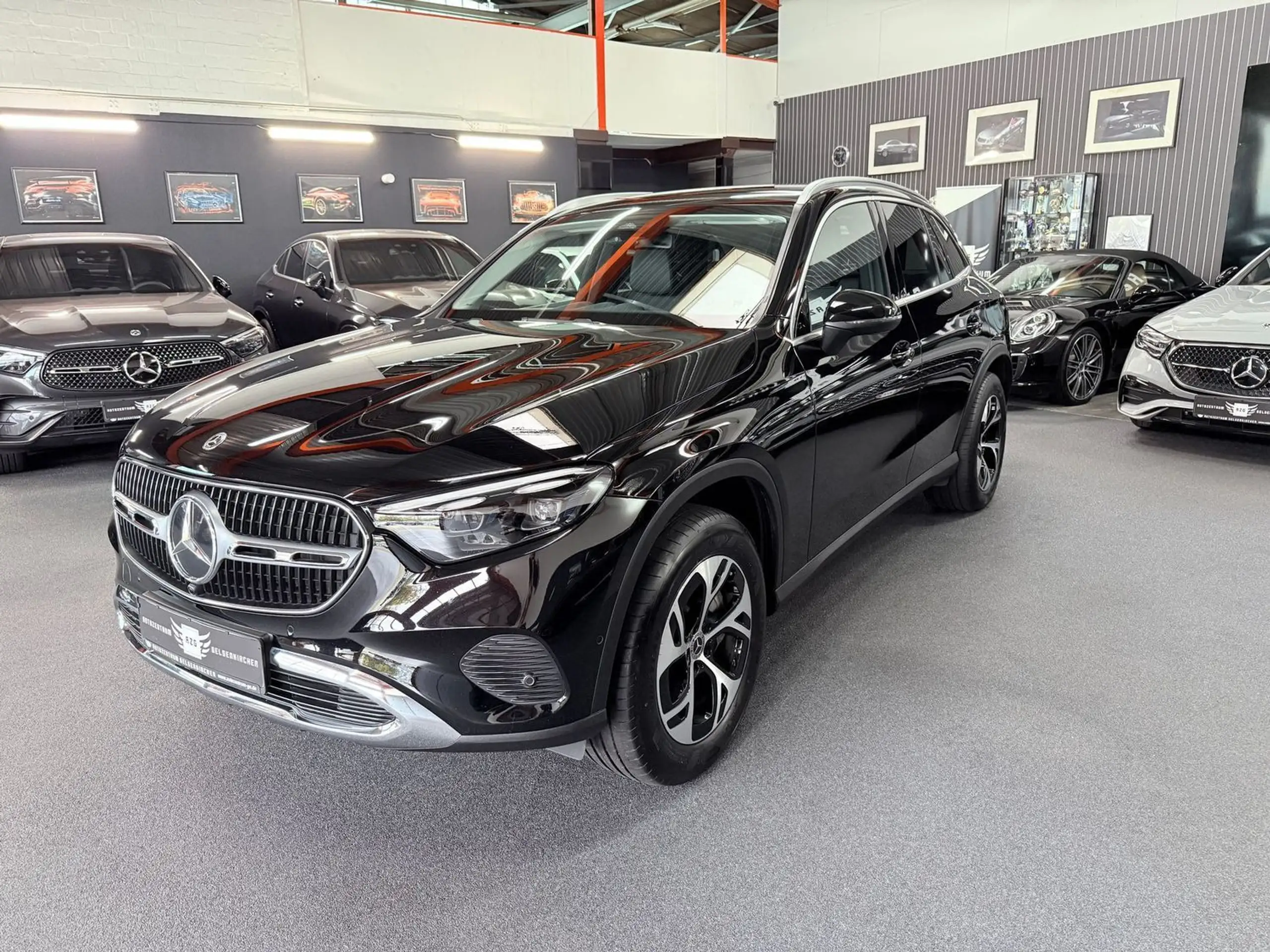 Mercedes-Benz - GLC 300