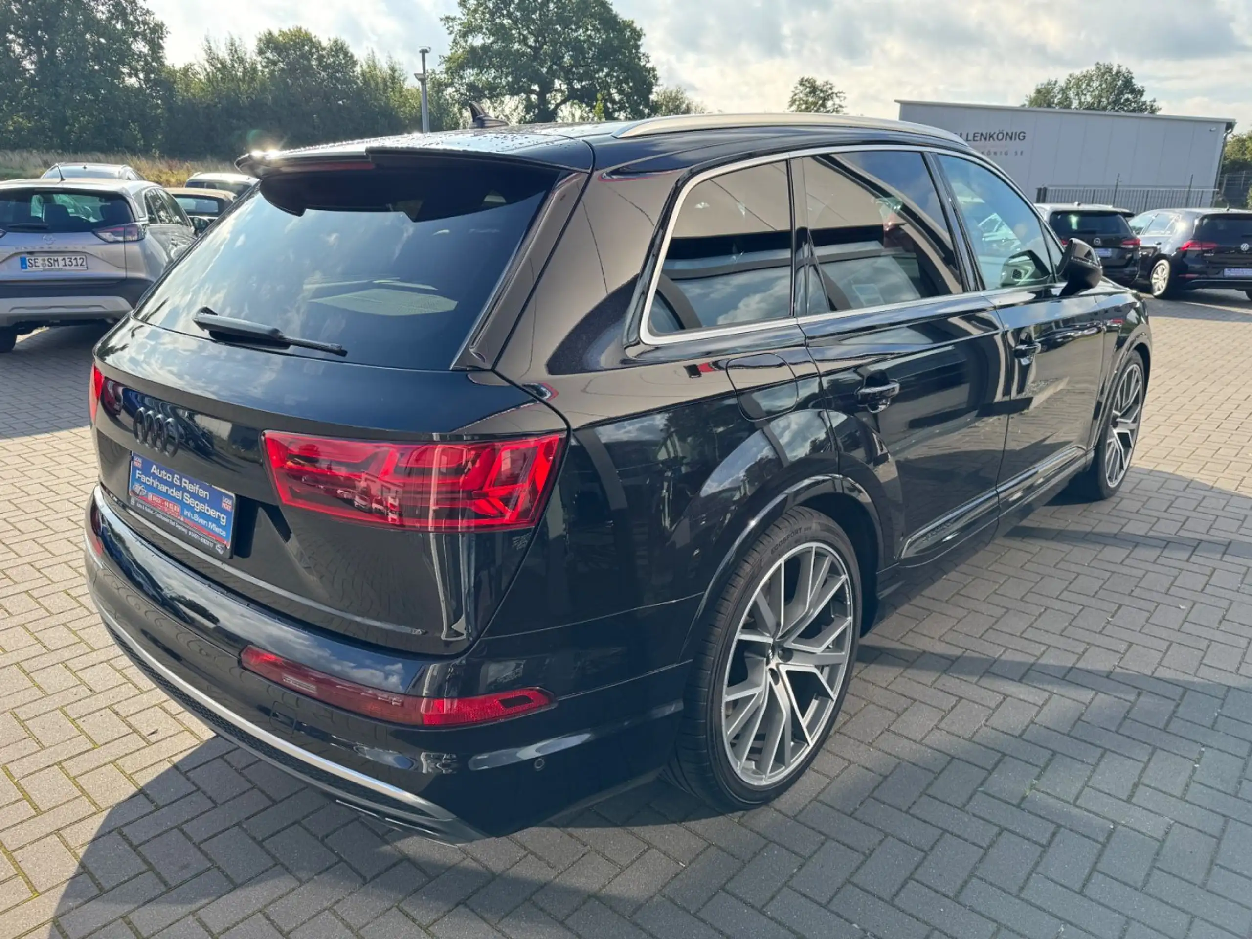 Audi - SQ7