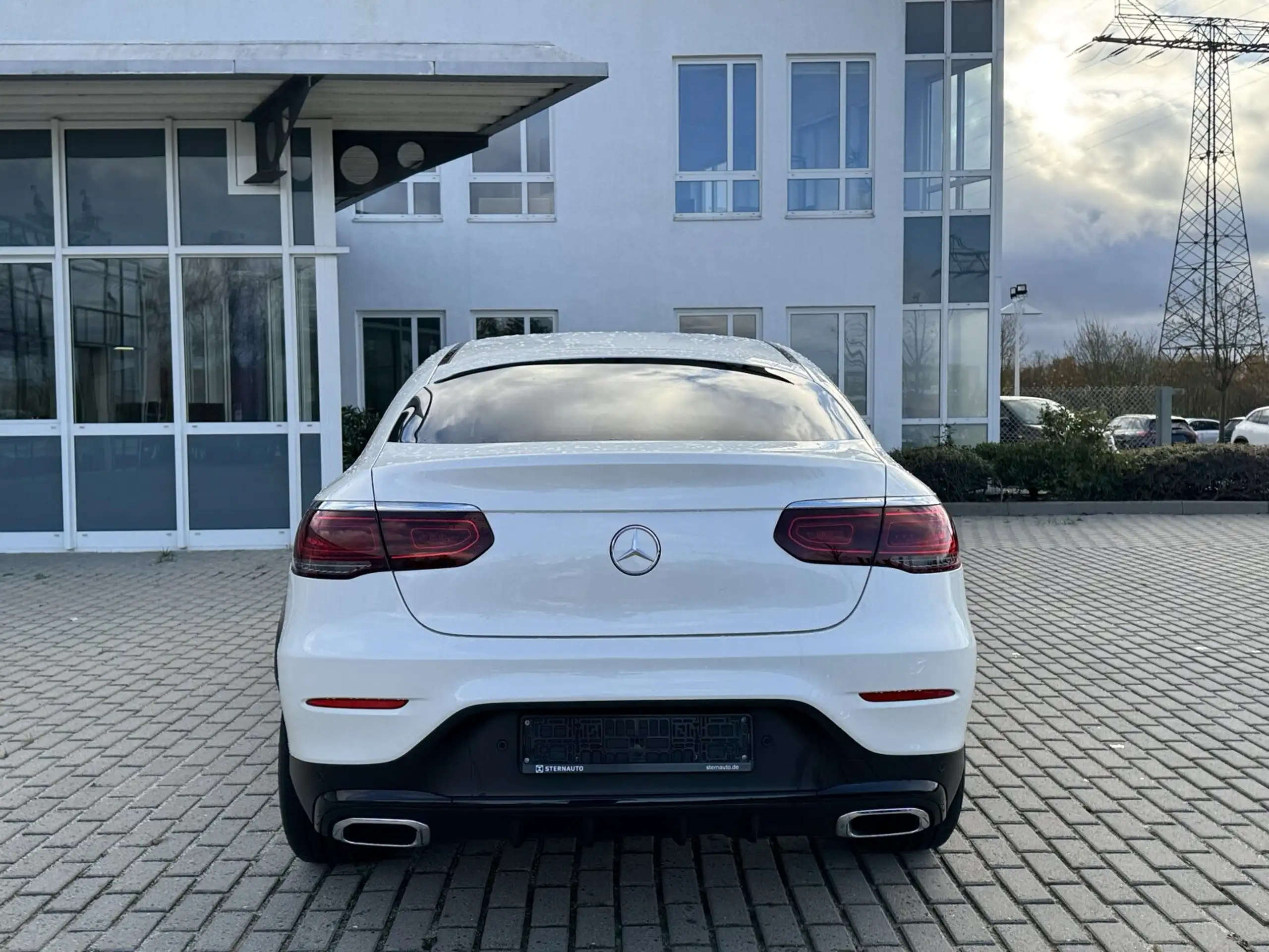 Mercedes-Benz - GLC 220