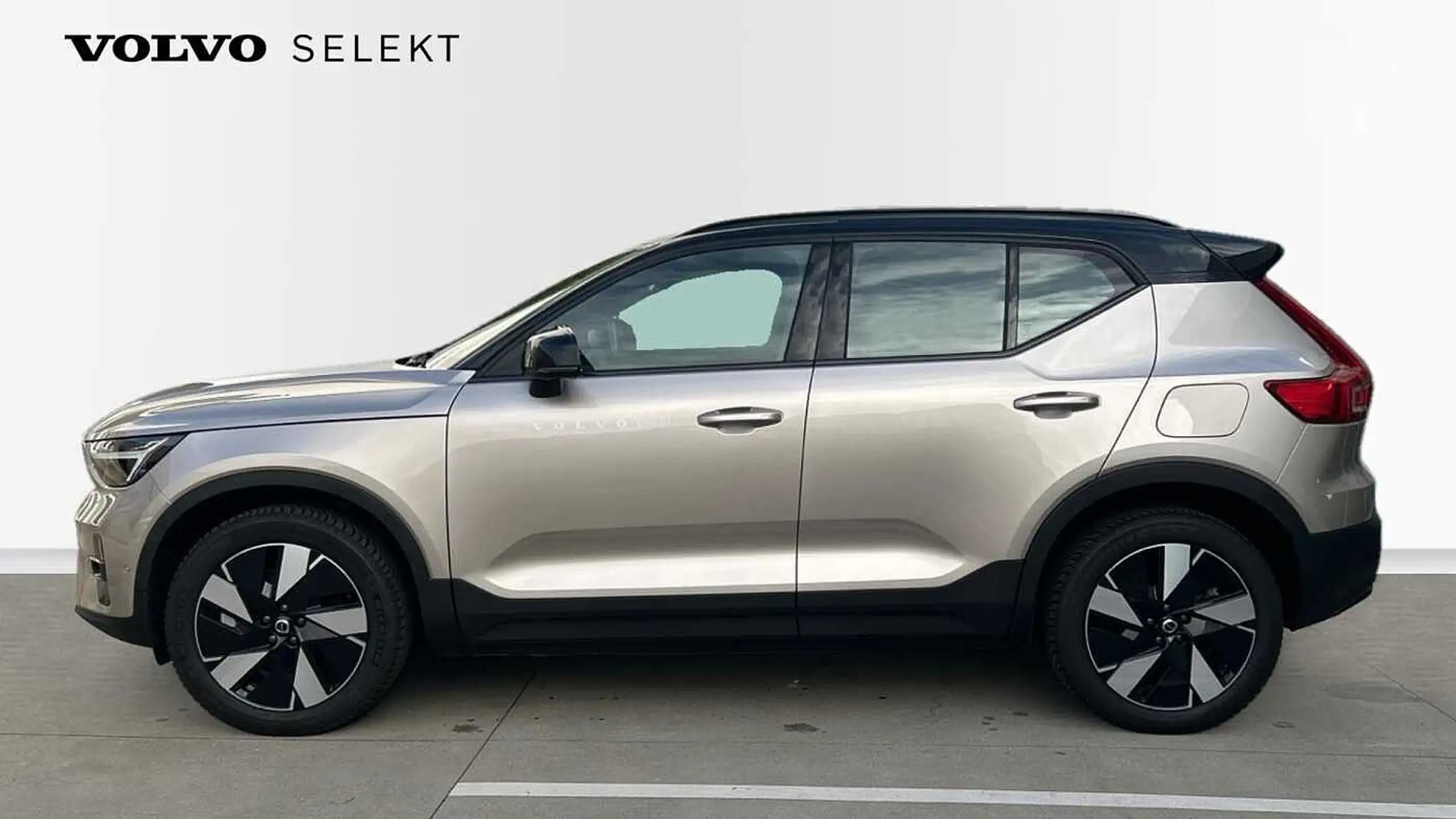 Volvo - XC40