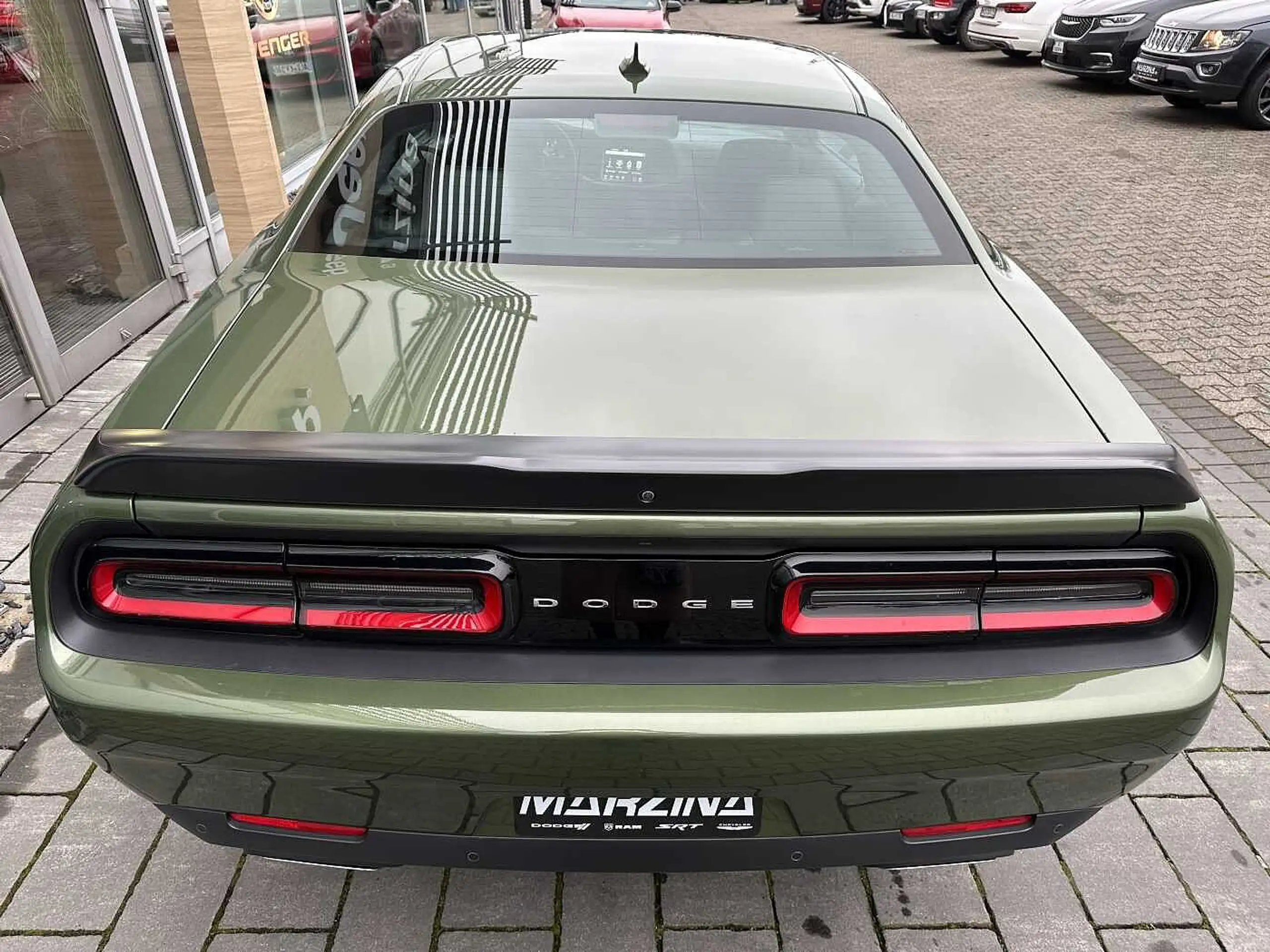 Dodge - Challenger