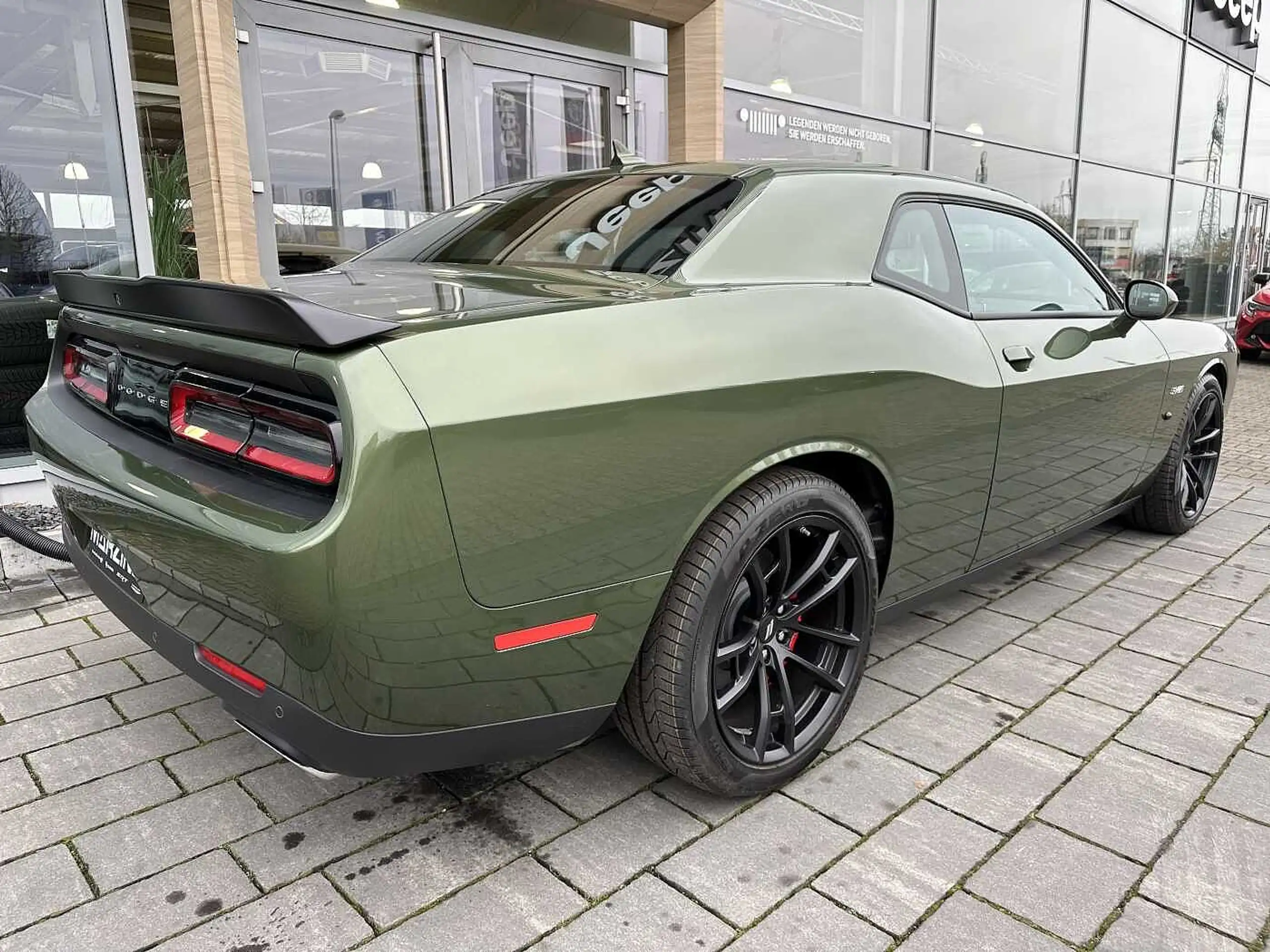 Dodge - Challenger