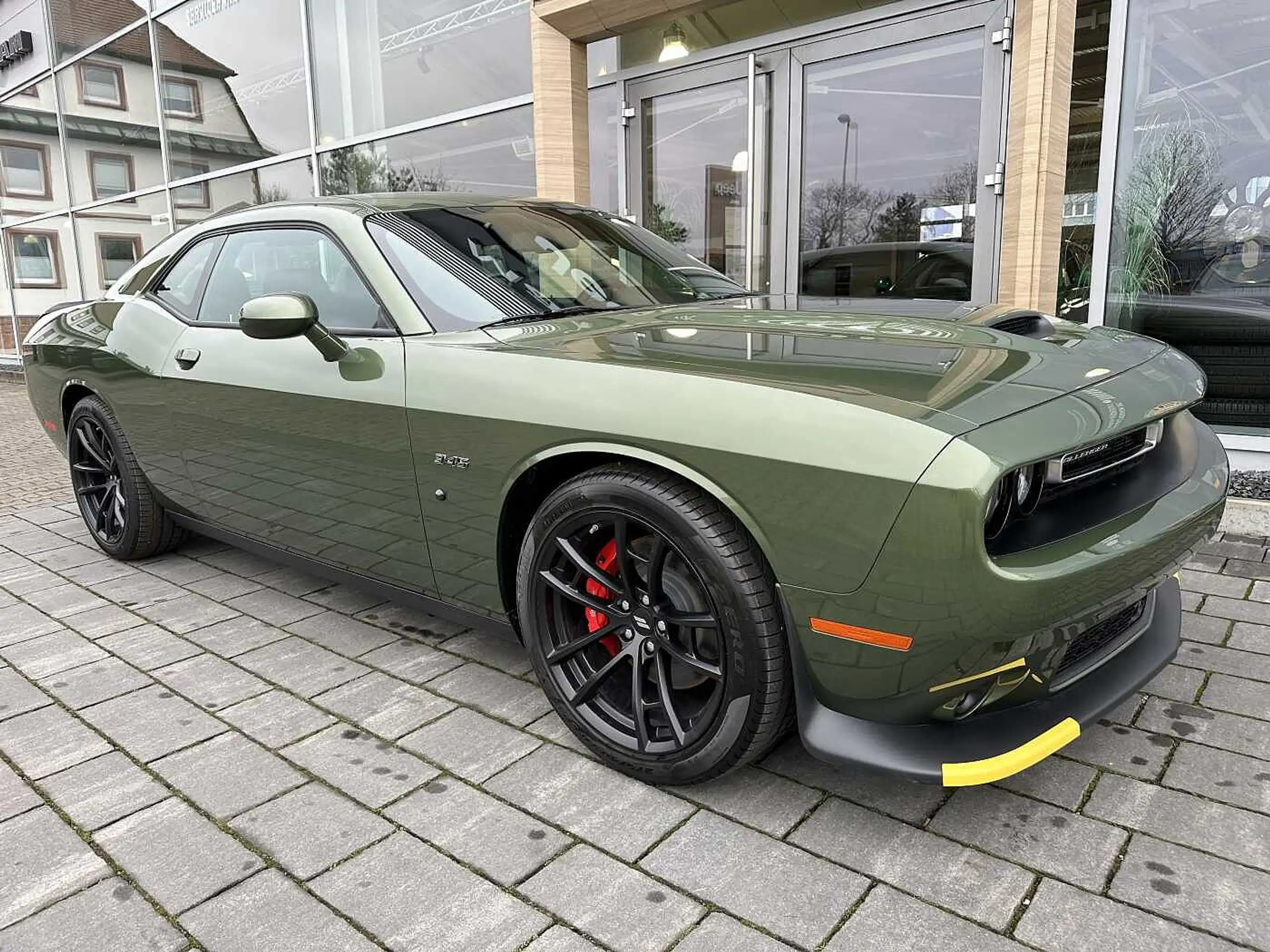 Dodge - Challenger