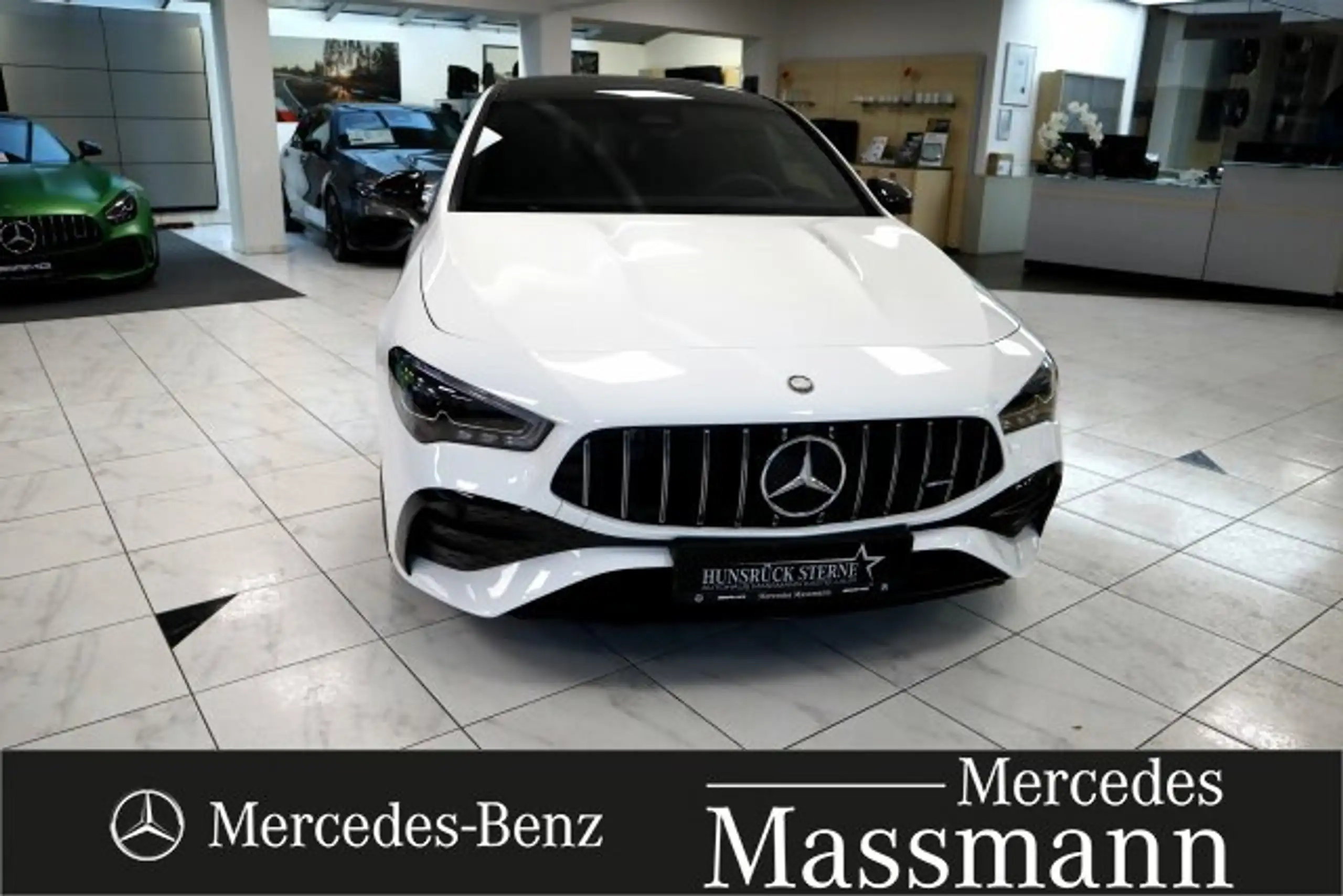 Mercedes-Benz - CLA 35 AMG