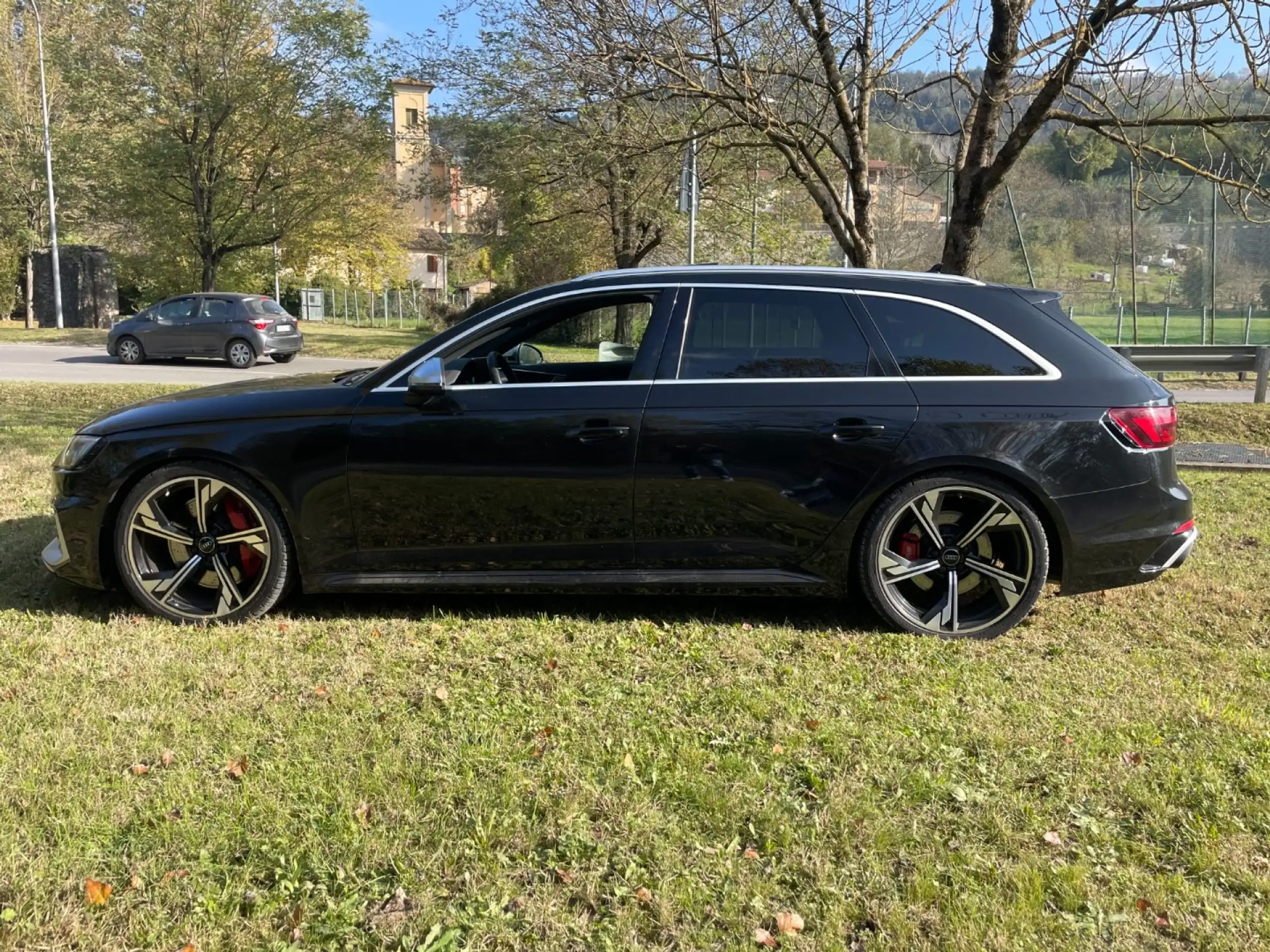 Audi - RS4