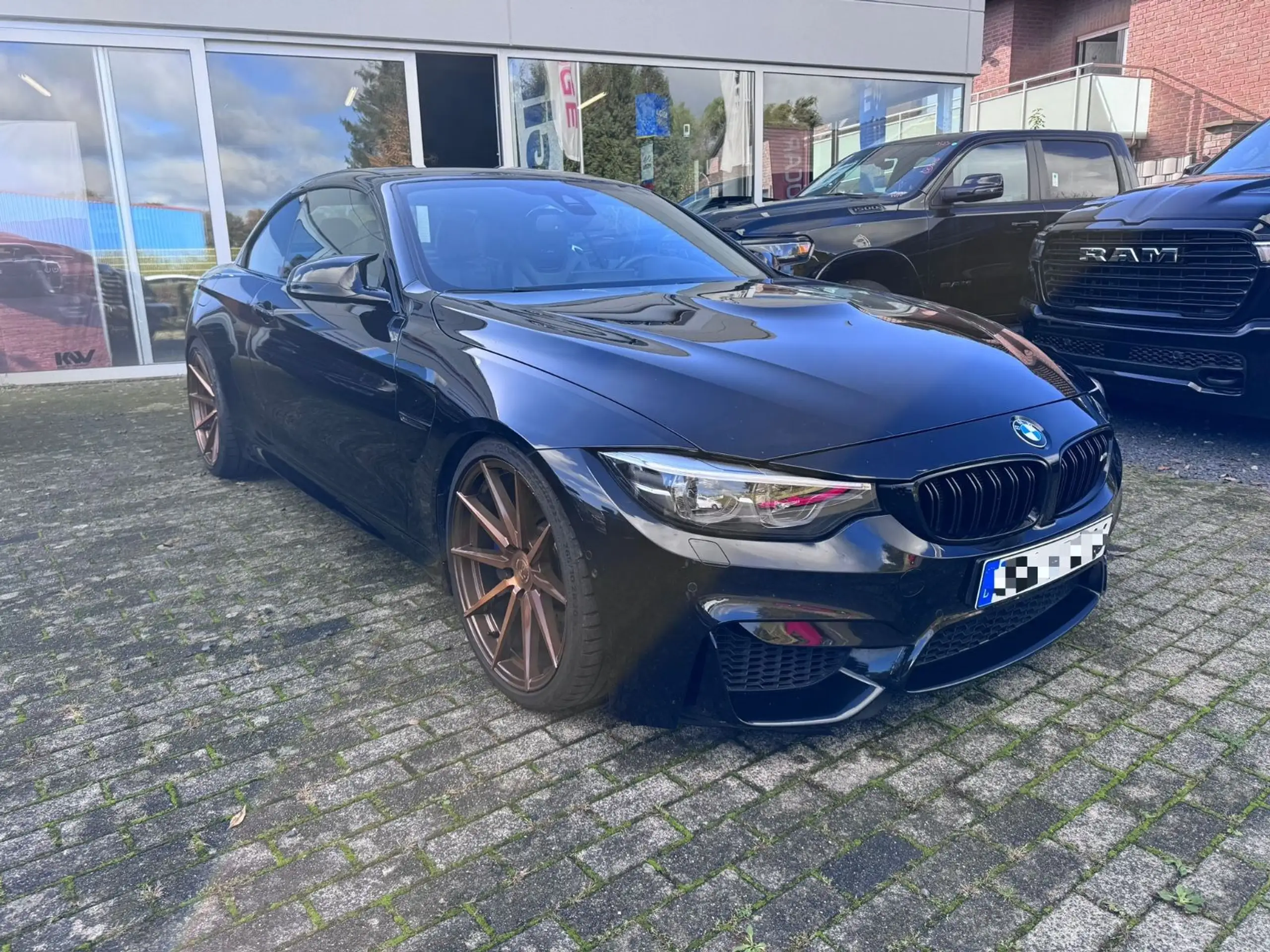 BMW - M4