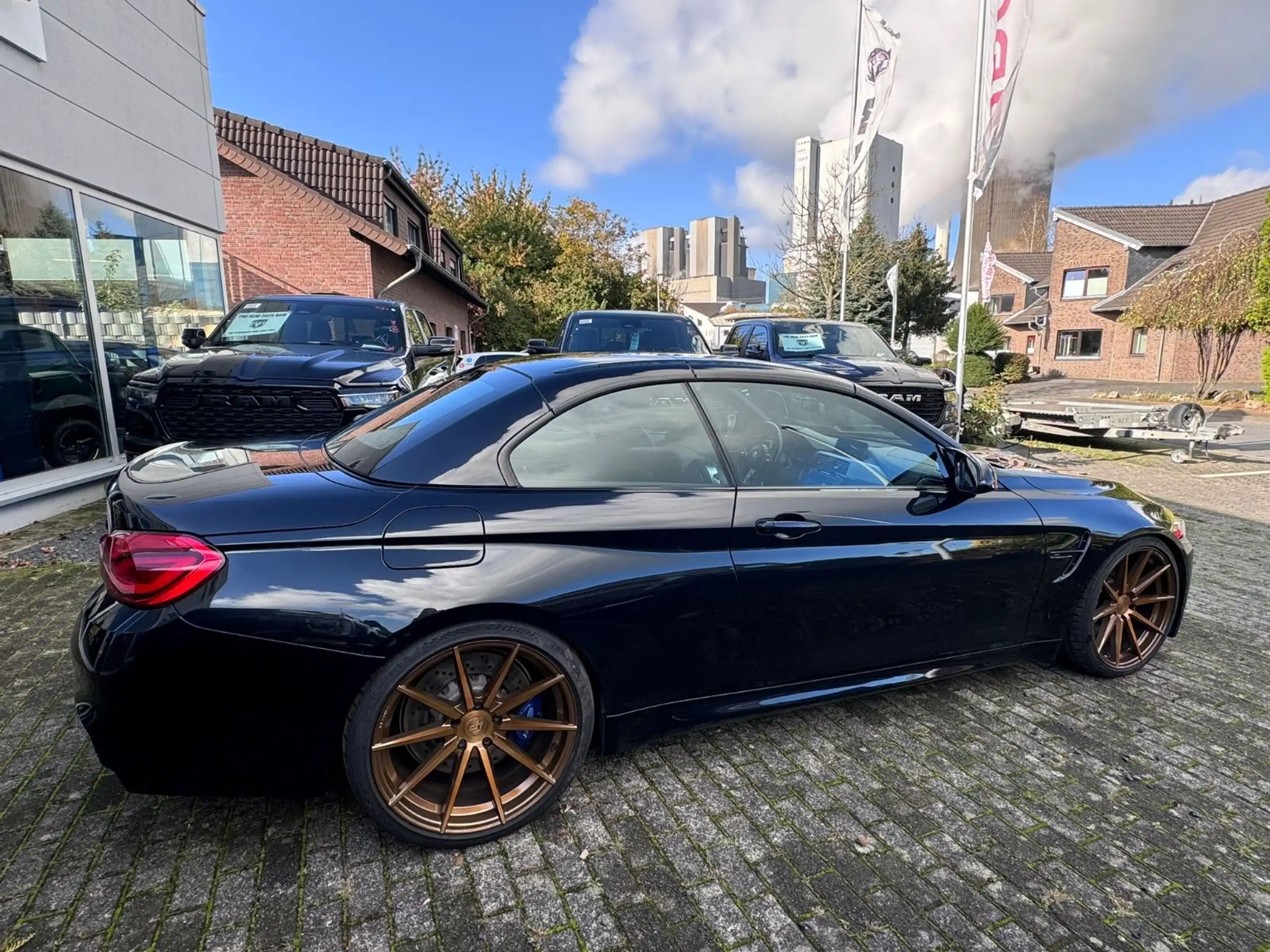 BMW - M4