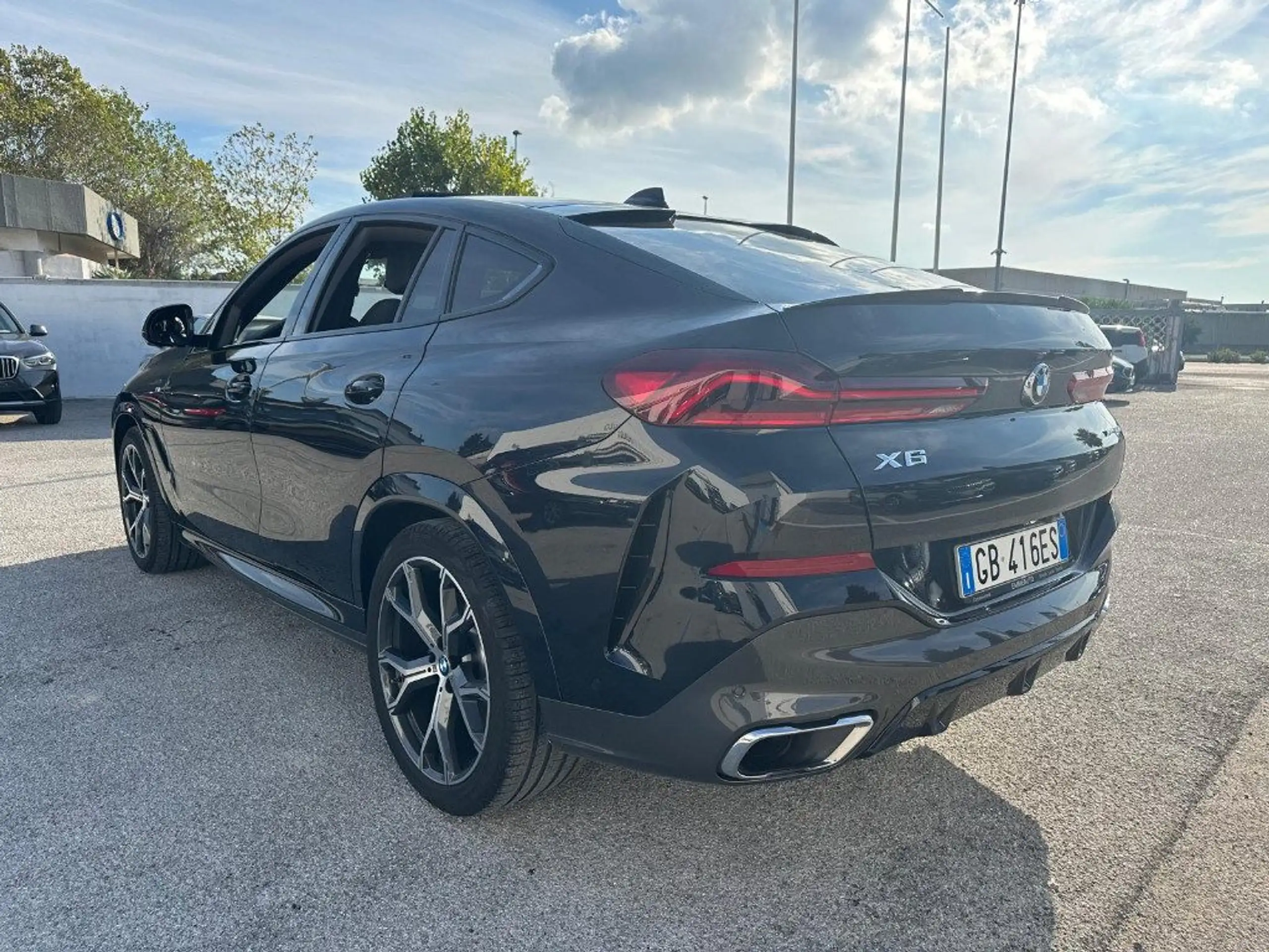 BMW - X6