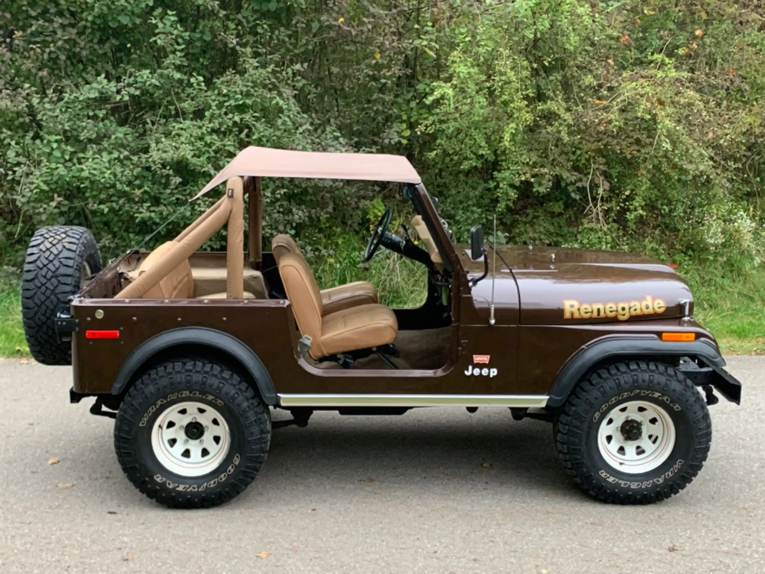 Jeep - CJ-7